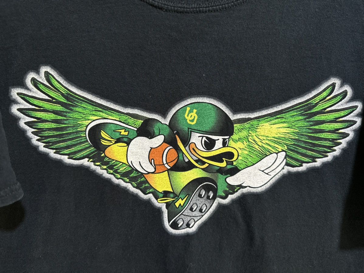 Gildan × Vintage Vintage Y2K Jezi Wear Oregon Duck Faded Tee Size US XL / EU 56 / 4 - 2 Thumbnail