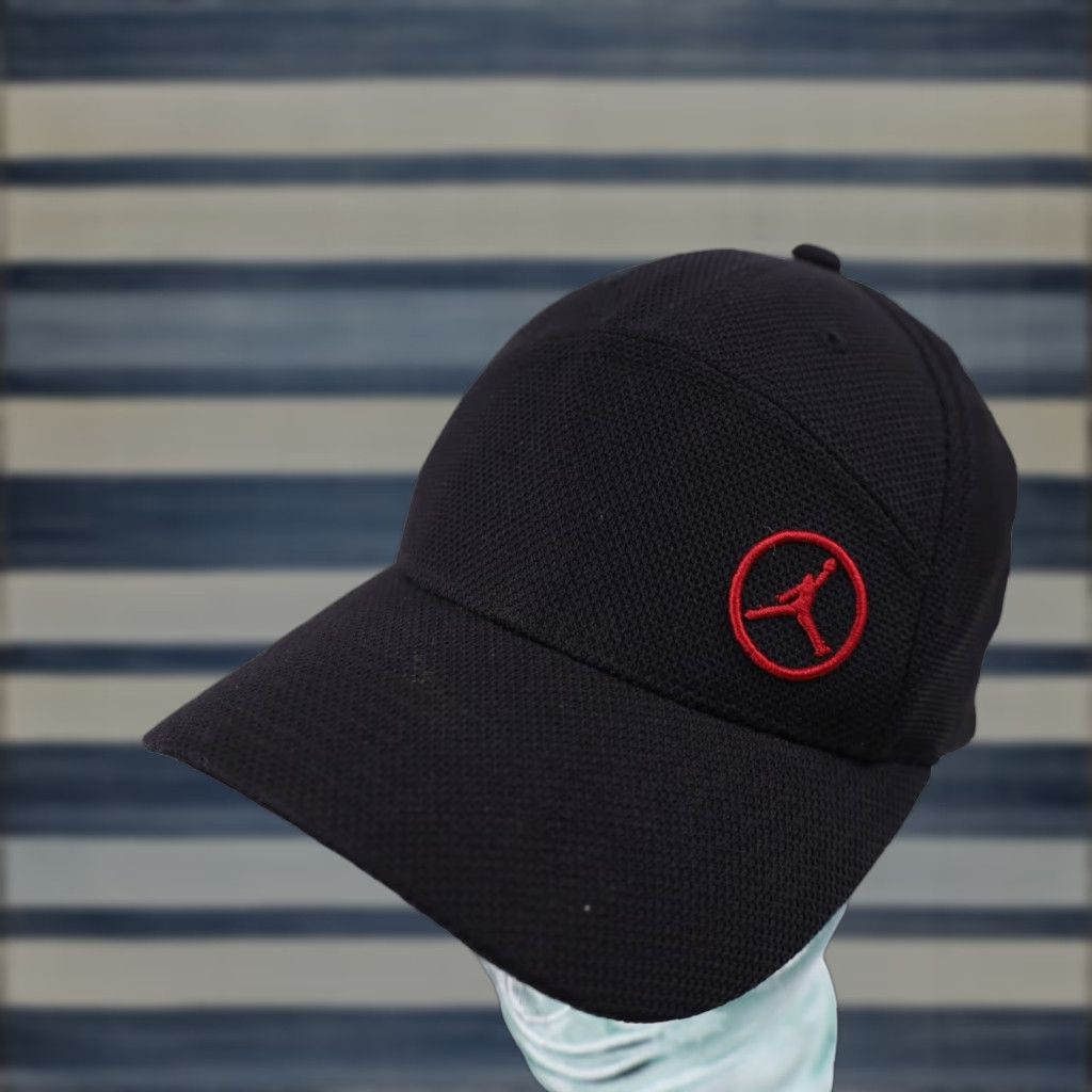 Nike VINTAGE Nike Air Jordan 5 Panel Fitted Hat 5 Panel Black Men S Hat Mens Black 90s Size ONE SIZE - 1 Thumbnail