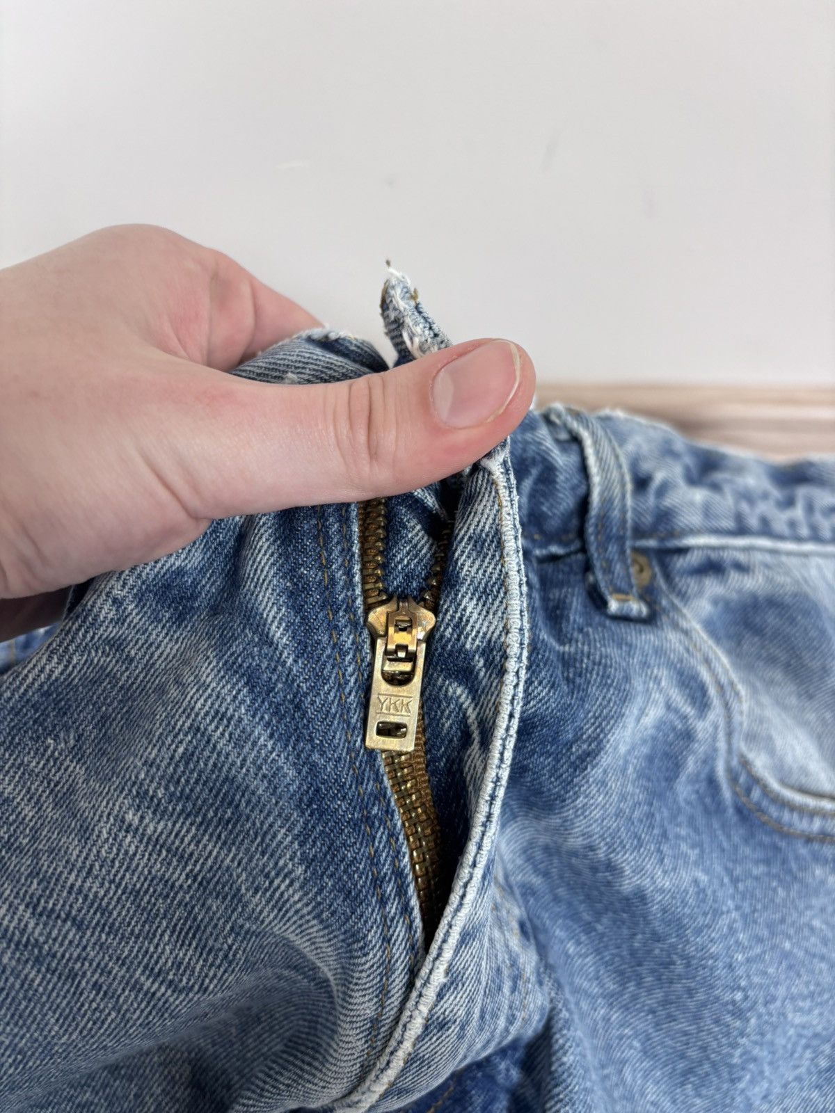 Carhartt Vintage Carhartt Men’s Faded Blue Denim Jeans Relaxed Fit Size US 33 - 20 Thumbnail