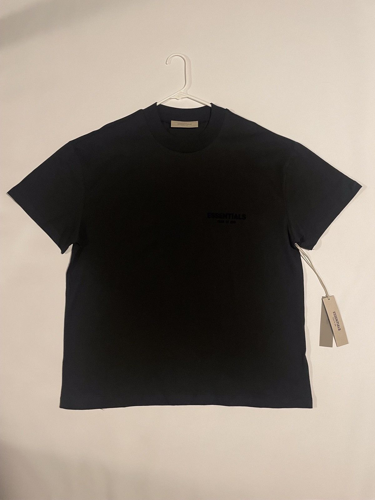 Fear of God Fear of God Essentials T-Shirt Stretch Limo SS22 size XS |  Grailed