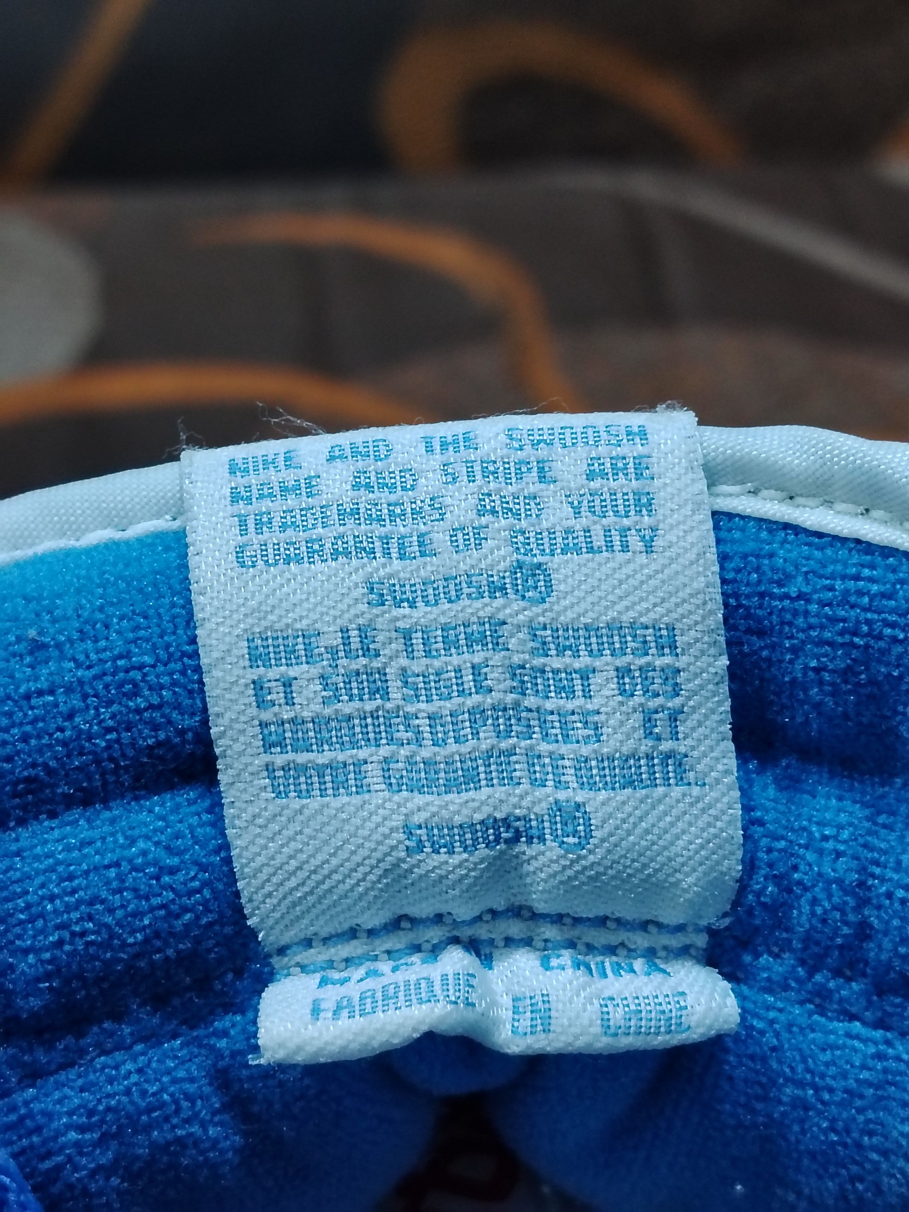 Nike 2002 NIKE DUNK HIGH UNIVERSITY BLUE FOOT 304093-142 US 11.5 Size US 11.5 / EU 44-45 - 9 Thumbnail