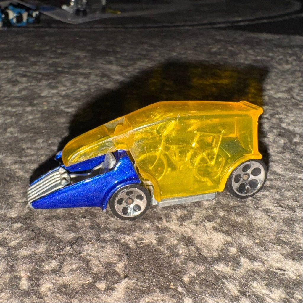 Vintage 1998 Hot Wheels Motor Psycho Wild Things Car Blue Yellow Size ONE SIZE - 1 Thumbnail