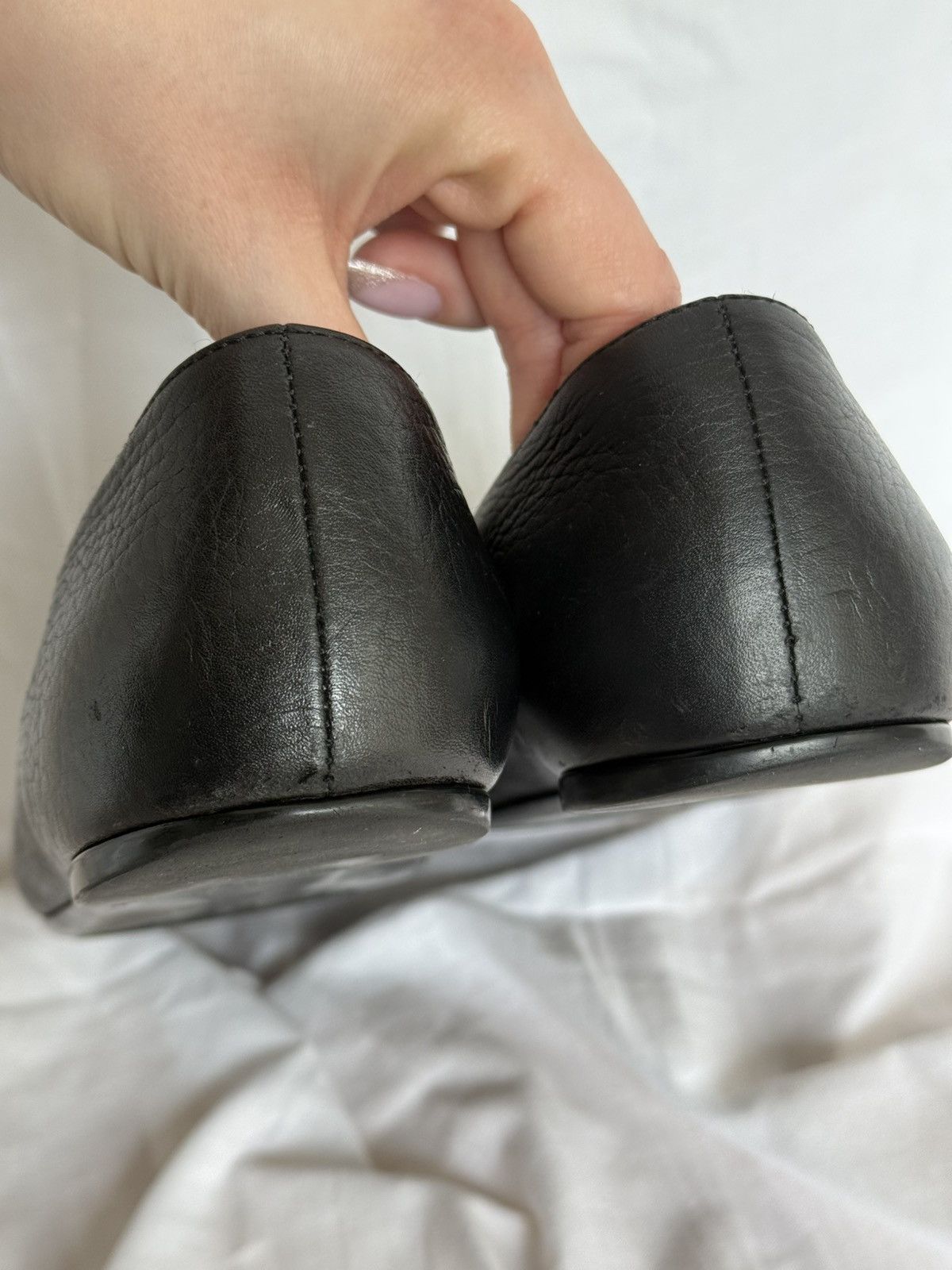 Gucci Gucci Black Leather Ballet Flats Metal Plaque Size US 7 / IT 37 - 9 Thumbnail