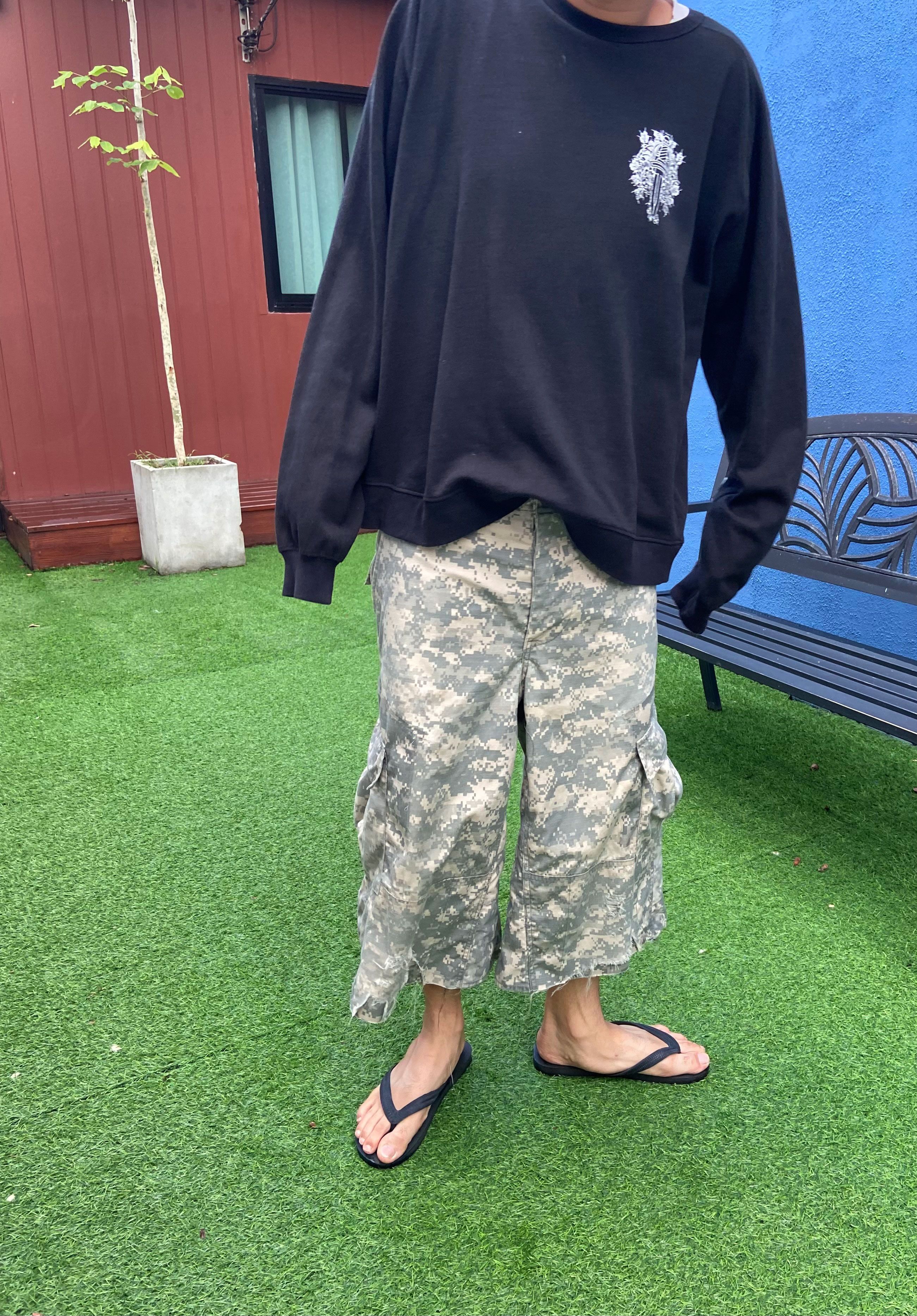 Vintage Vintage PIXELCAMO Cargo Shorts Size US 34 / EU 50 - 9 Thumbnail