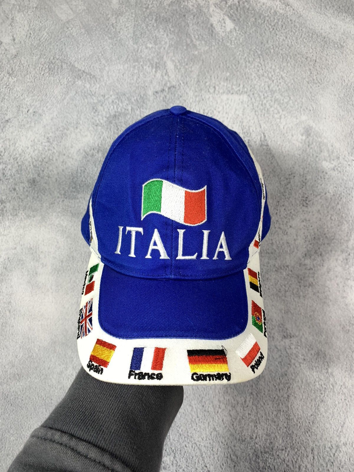 Vintage Vintage 90s style Italy World Cup streetwear blokecore cap Size ONE SIZE - 1 Thumbnail