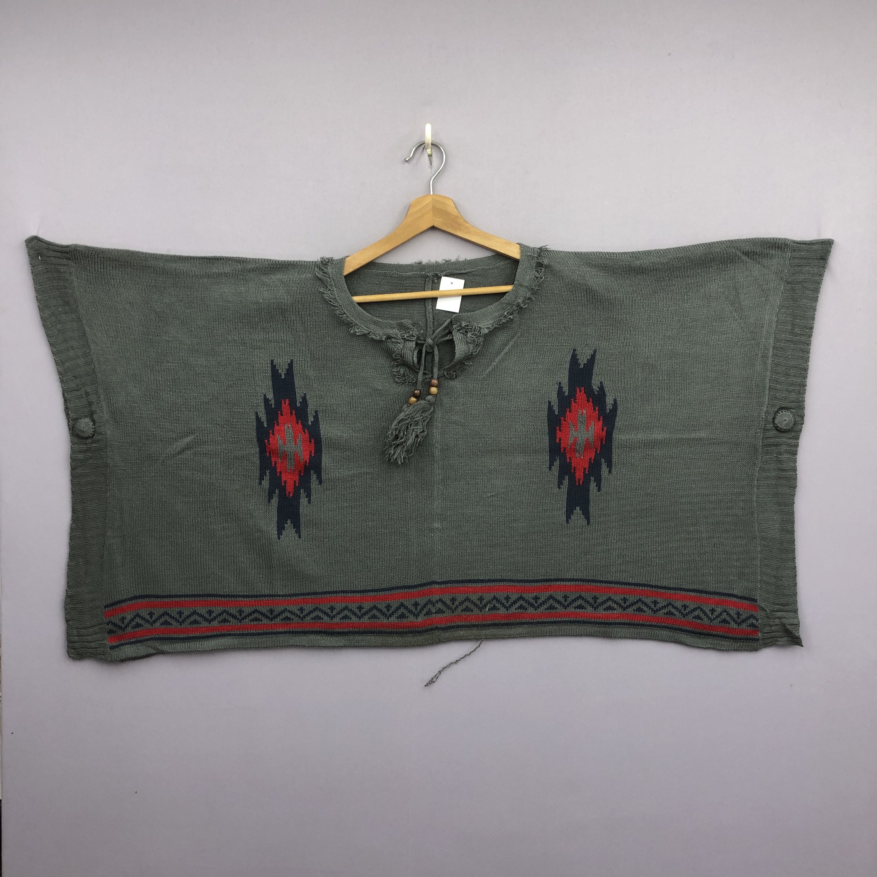 Japanese Brand Vintage Japanese Aztec Navajo Knit Cape Sweater Sweatshirt Size US L / EU 52-54 / 3 - 2 Thumbnail