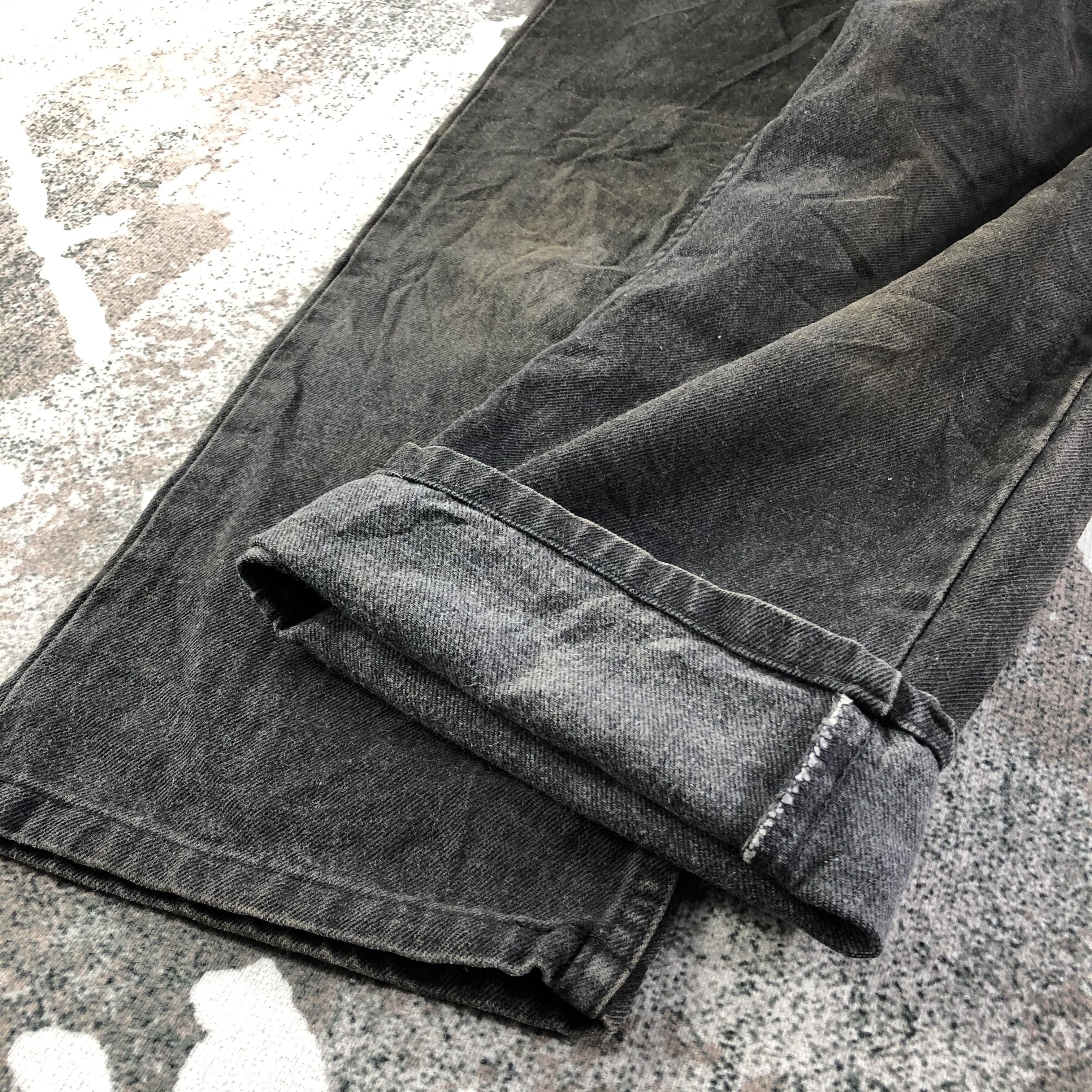 Levi's Vintage Levis 560 Jeans Faded Black Denim kJ1723 Size US 29 - 6 Thumbnail