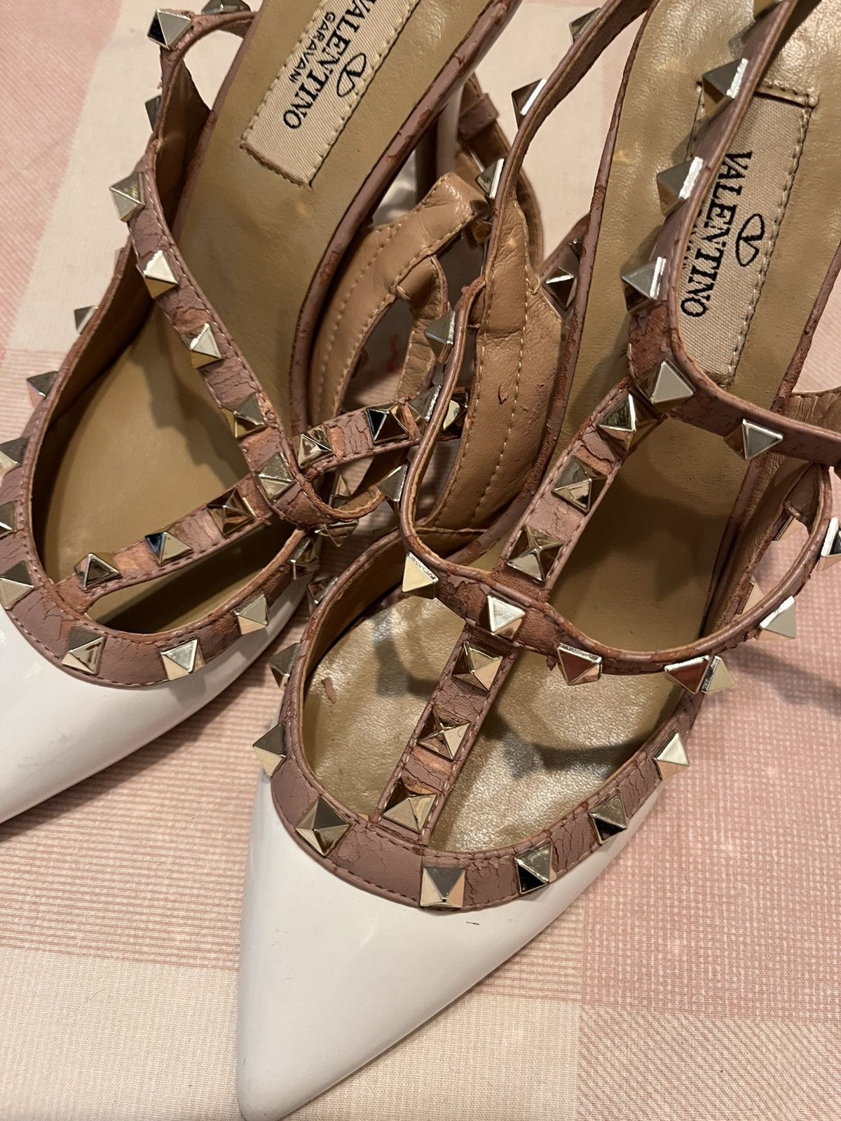VALENTINO GARAVANI ROCKSTUD PATENT- LEATHER MULE HEELS