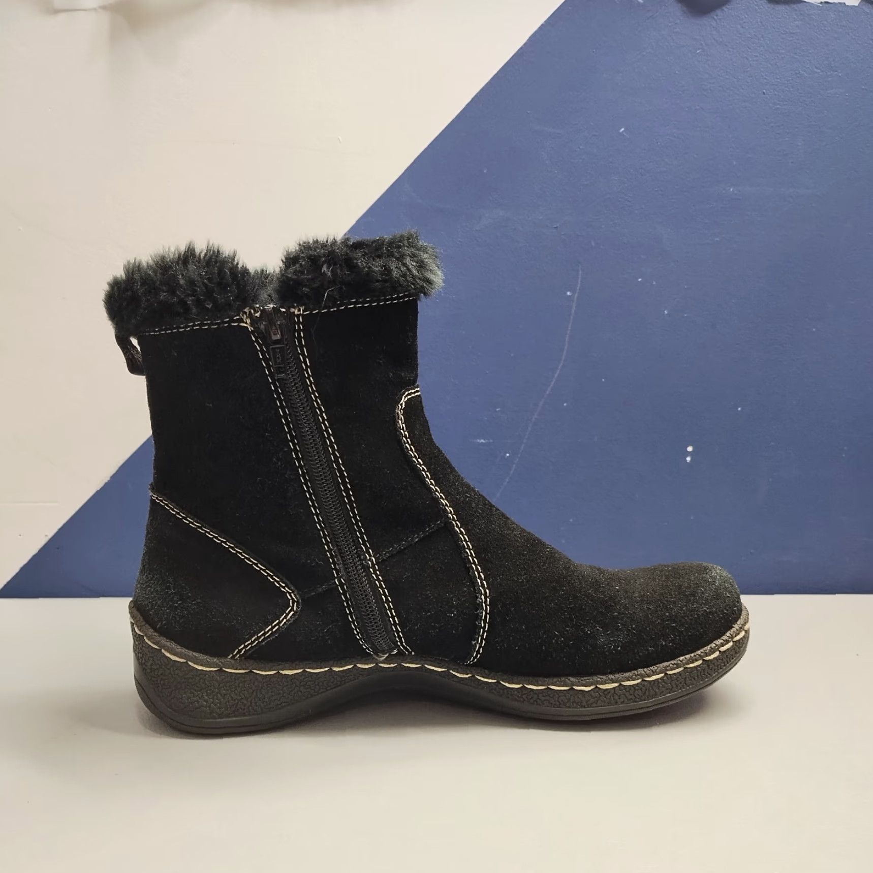 Vintage BareTraps Ellea Ankle Snow Boots Womens Size 10 Black Leather Faux Fur Lined Side Zip Size US 10 / IT 40 - 5 Thumbnail