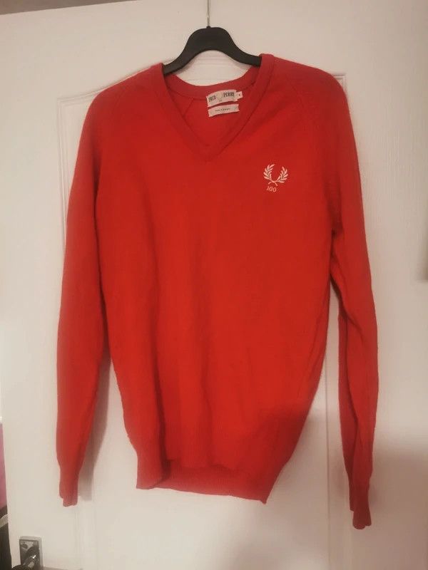Fred Perry Vintage Fred Perry 100 red v neck jumper size small Size US S / EU 44-46 / 1 - 1 Thumbnail