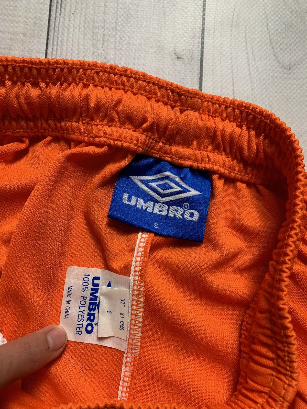 Umbro × Vintage Vintage Umbro monogram soccer shorts size S orange Size US 30 / EU 46 - 3 Thumbnail