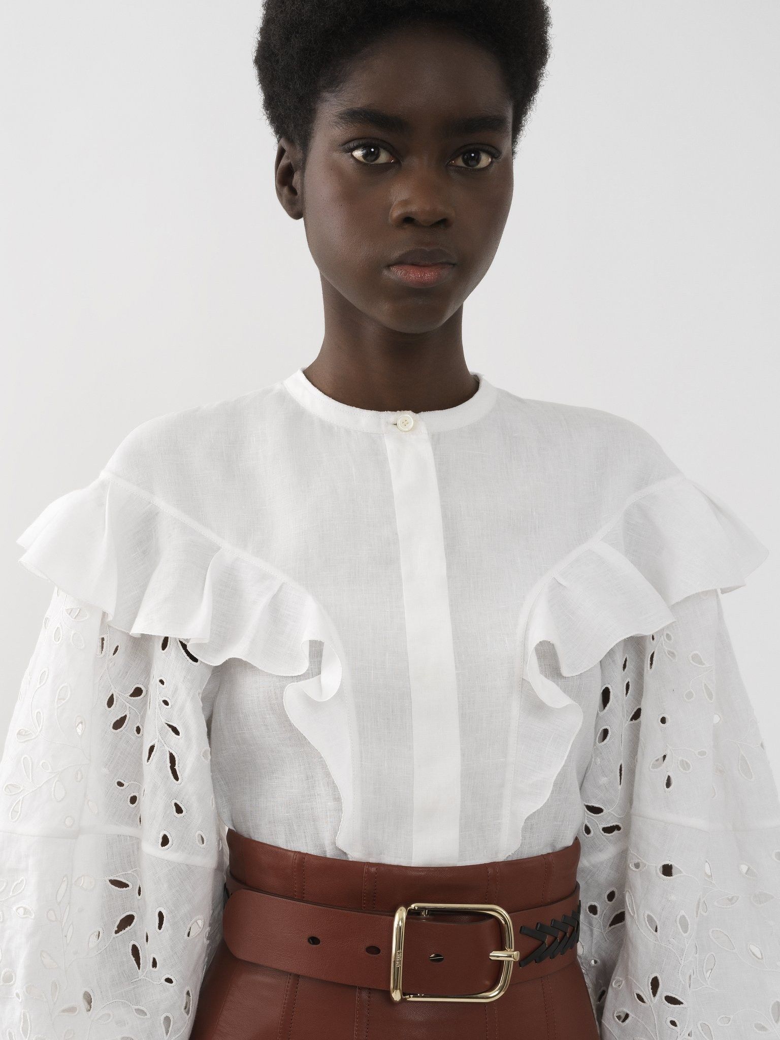 Chloe o1y0825 Linen Shirt in White Size S / US 4 / IT 40 - 2 Thumbnail