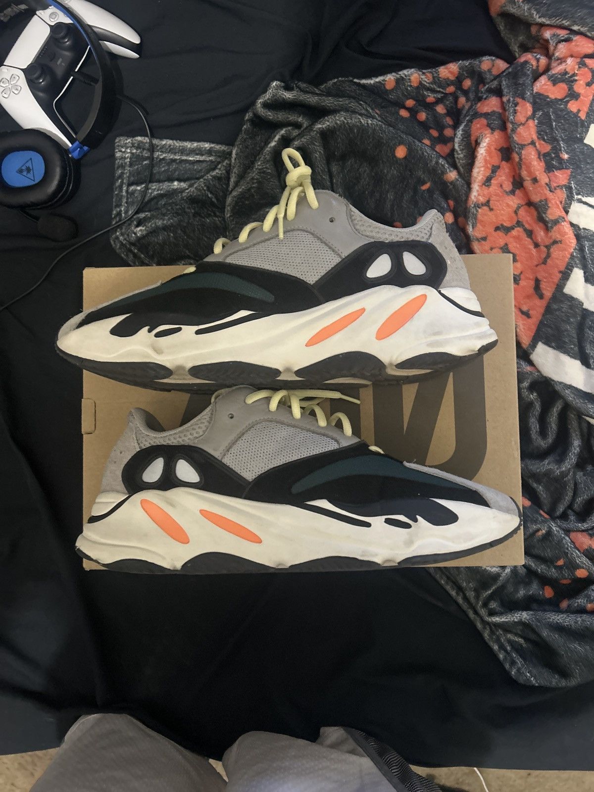 Yeezy Yeezy 700 Wave Runner Size US 11.5 / EU 44-45 - 2 Thumbnail