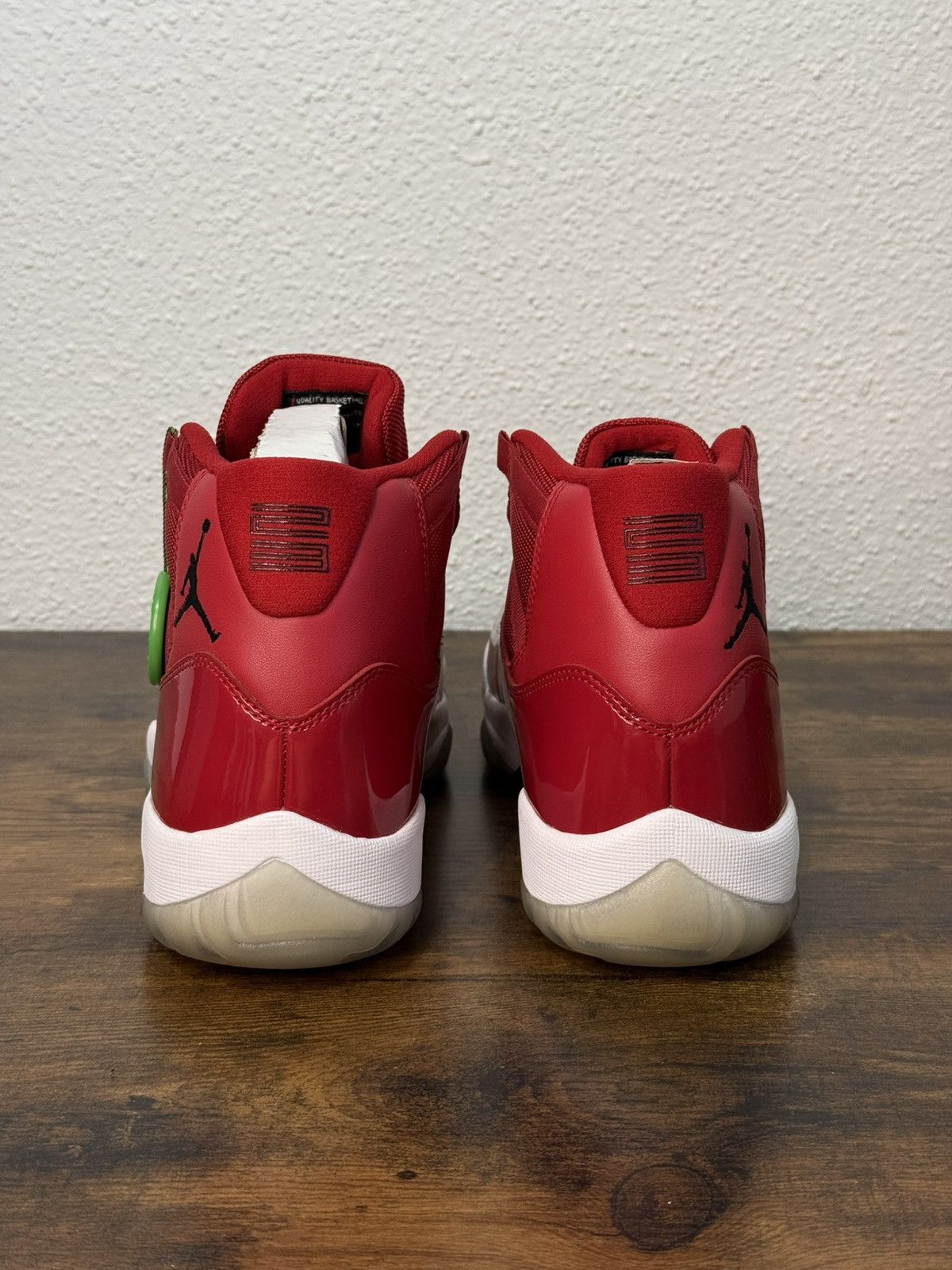 Jordan Brand × Nike Nike Air Jordan 11 Retro Win Like 96 size 9.5 Size US 9.5 / EU 42-43 - 5 Thumbnail