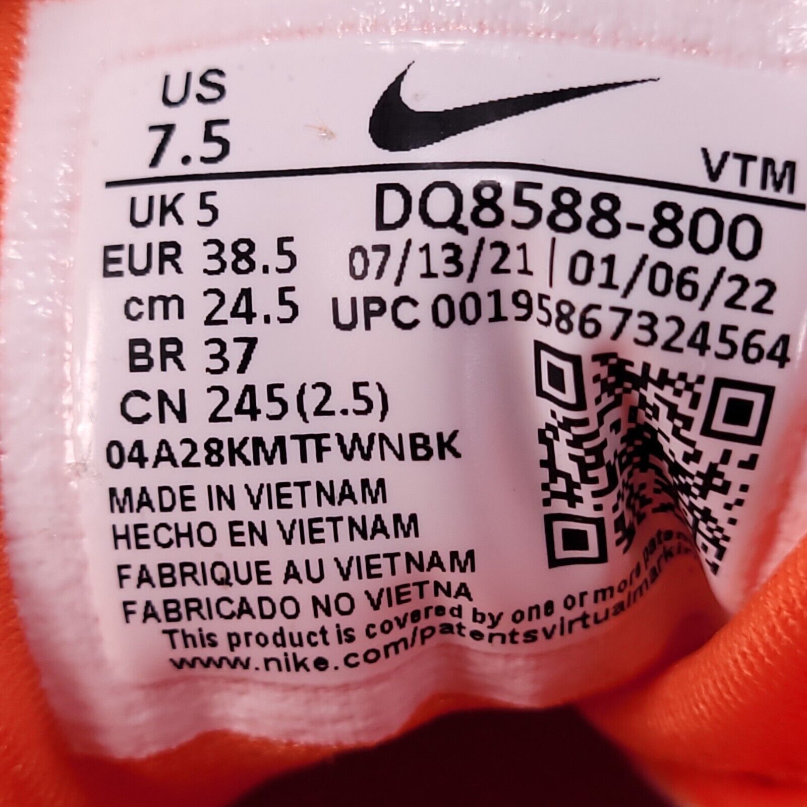 Nike Nike Air Vapormax Plus Shoe Womens Size 7.5 DQ8588-800 White Size US 7.5 / IT 37.5 - 8 Thumbnail