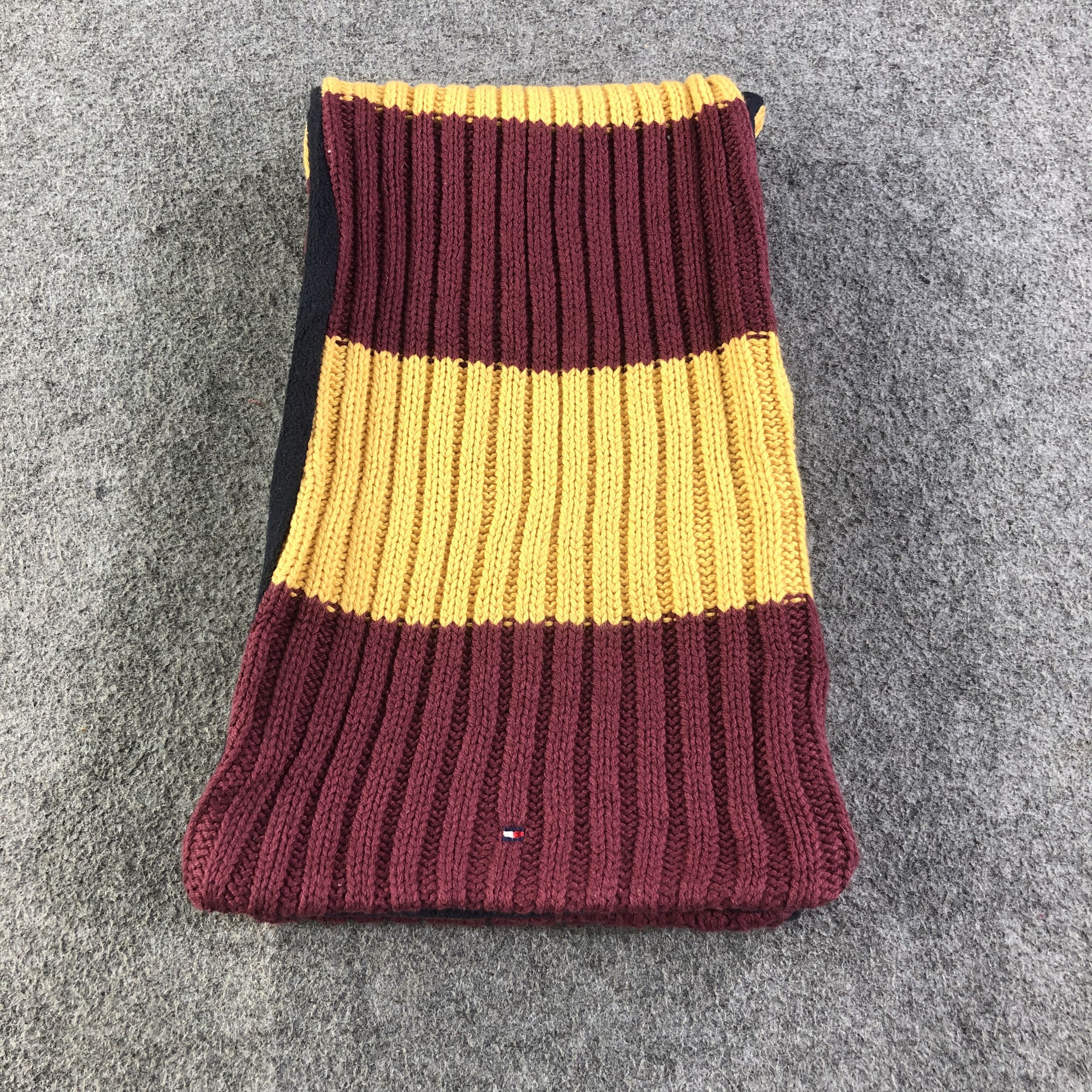 Tommy Hilfiger Tommy Hilfiger Scarf Muffler Neck Warmer V1116 Size ONE SIZE - 2 Thumbnail