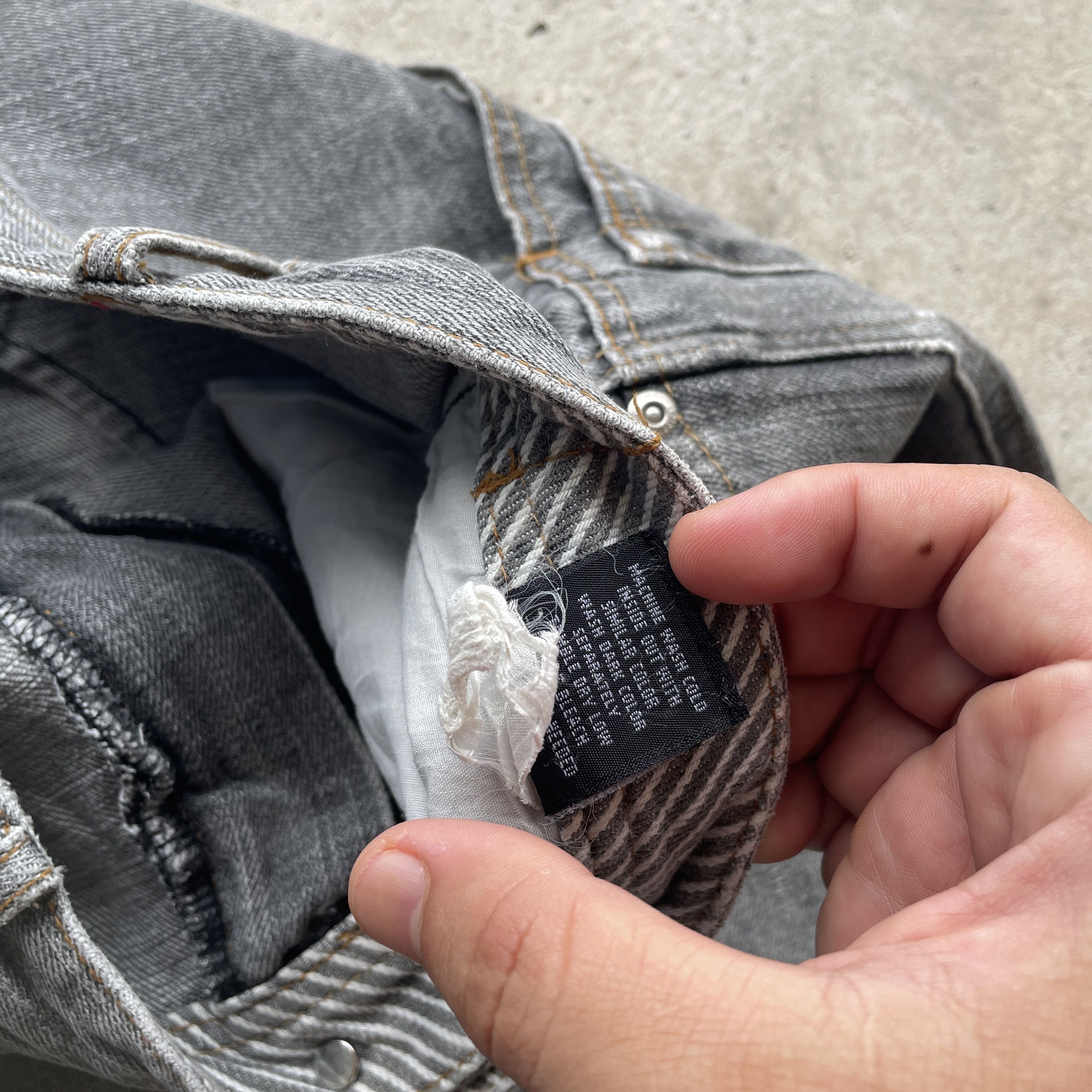 Japanese Brand W35 VINTAGE JAPAN REACTION FADED GREY BAGGY JEANS PANTS Size US 35 - 8 Thumbnail