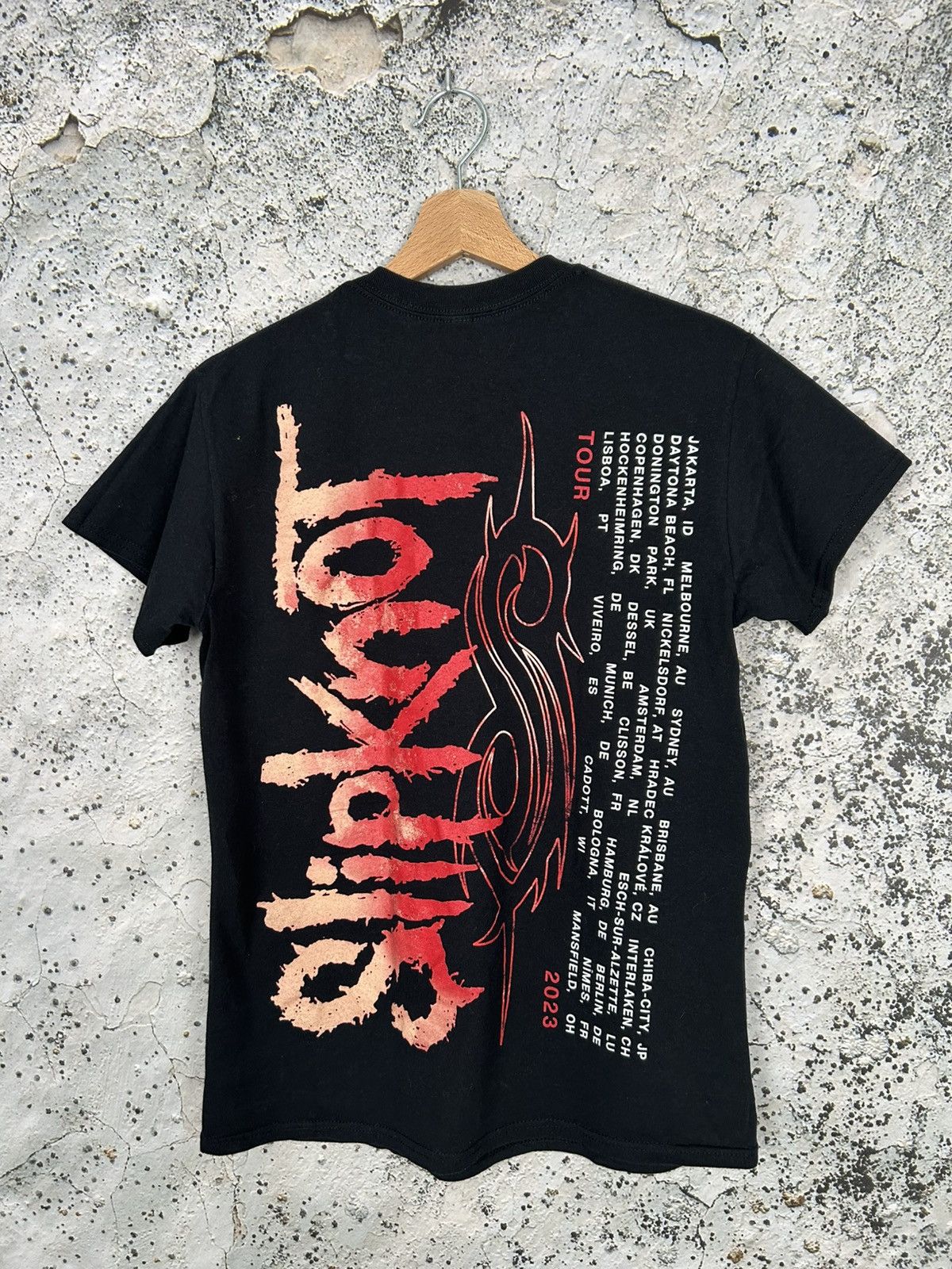 Band Tees Slipknot 2023 Tour Graphic Tee Hardcore Metal Rock Band Size US M / EU 48-50 / 2 - 2 Thumbnail