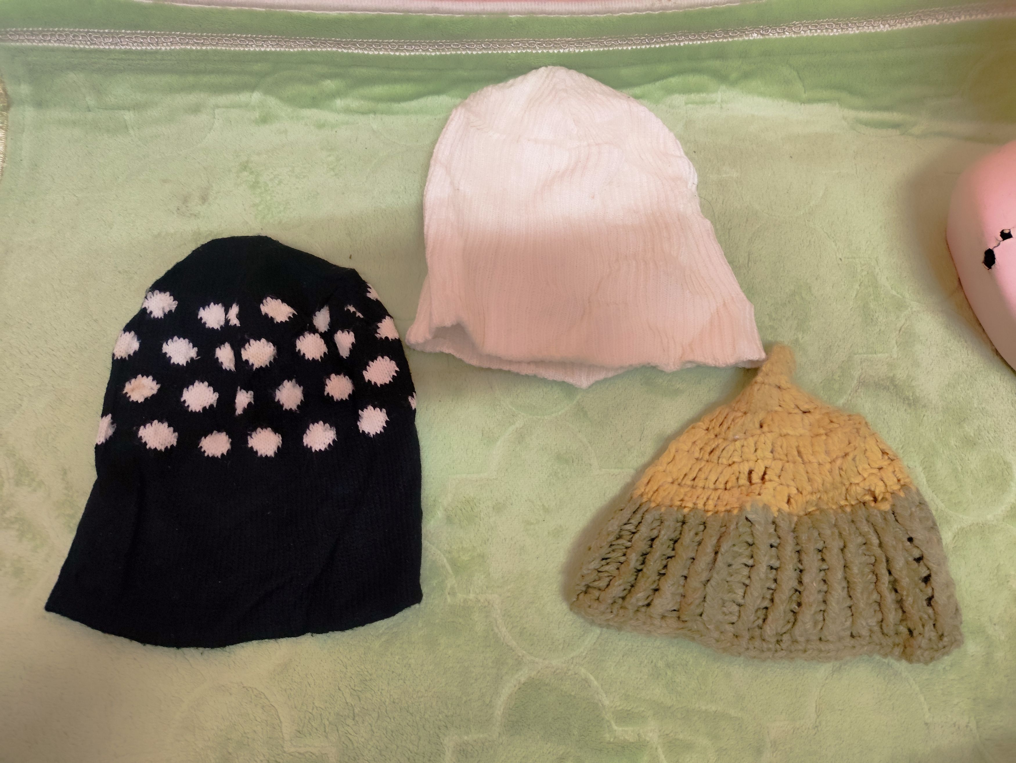 Vintage COMBO 3 Pieces Beanies Vintage Collection Street wear Size ONE SIZE - 1 Thumbnail