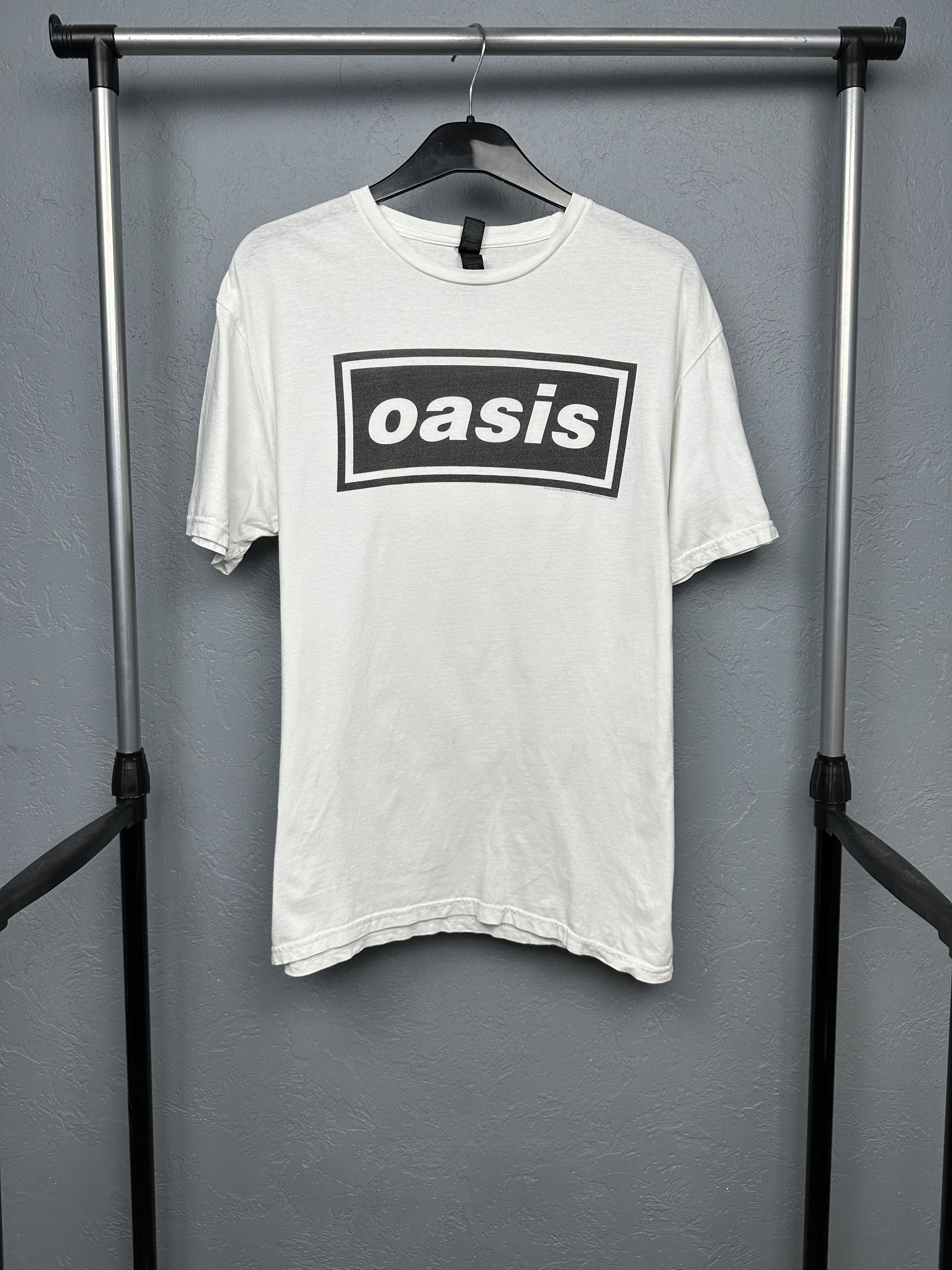 Band Tees Oasis Rock Band Vintage Mens T-Shirt Size US L / EU 52-54 / 3 - 1 Thumbnail