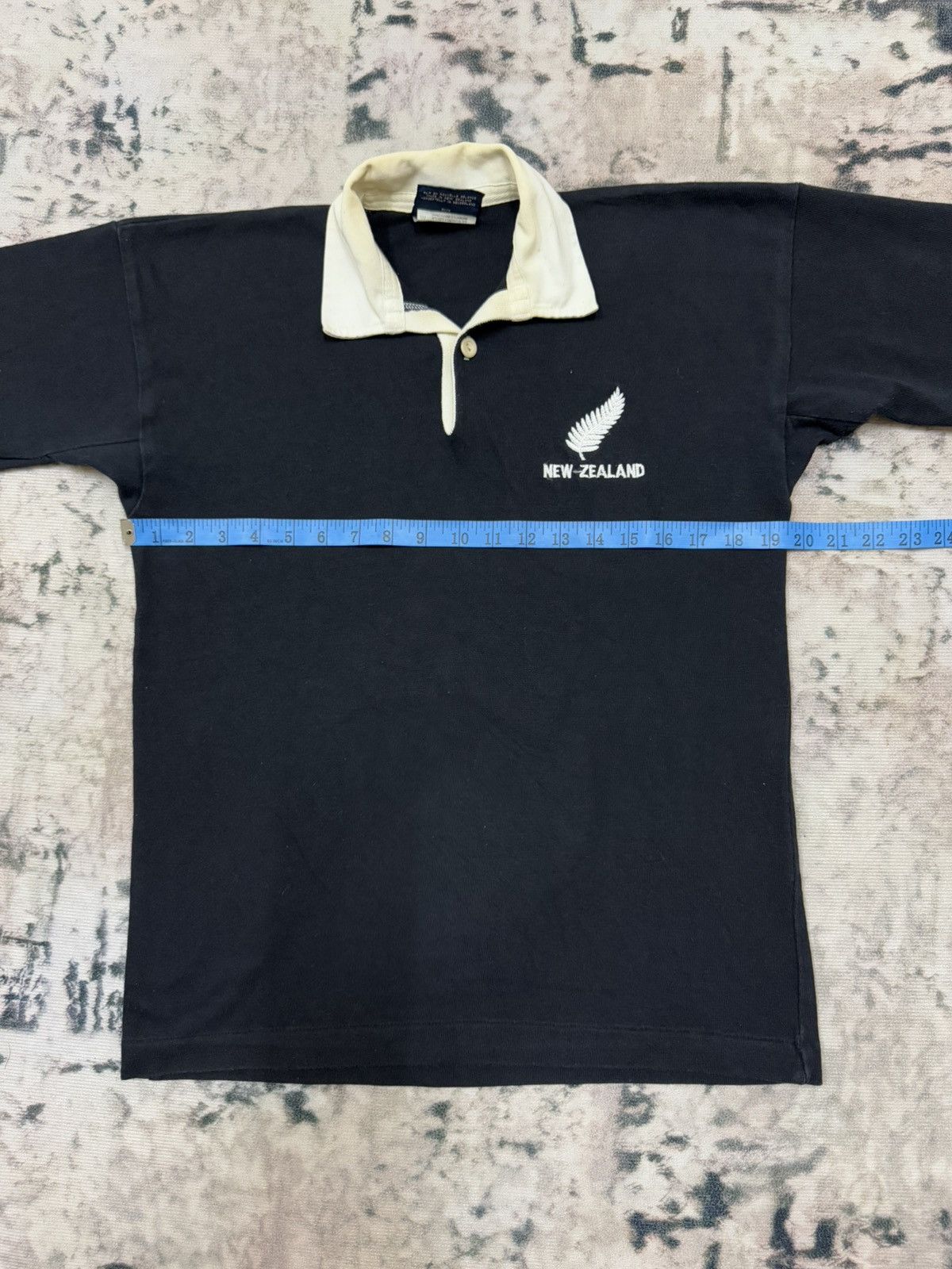 Canterbury of New Zealand Vintage Canterbury of New Zealend Longsleeve Polo Shirt Size US S / EU 44-46 / 1 - 16 Thumbnail