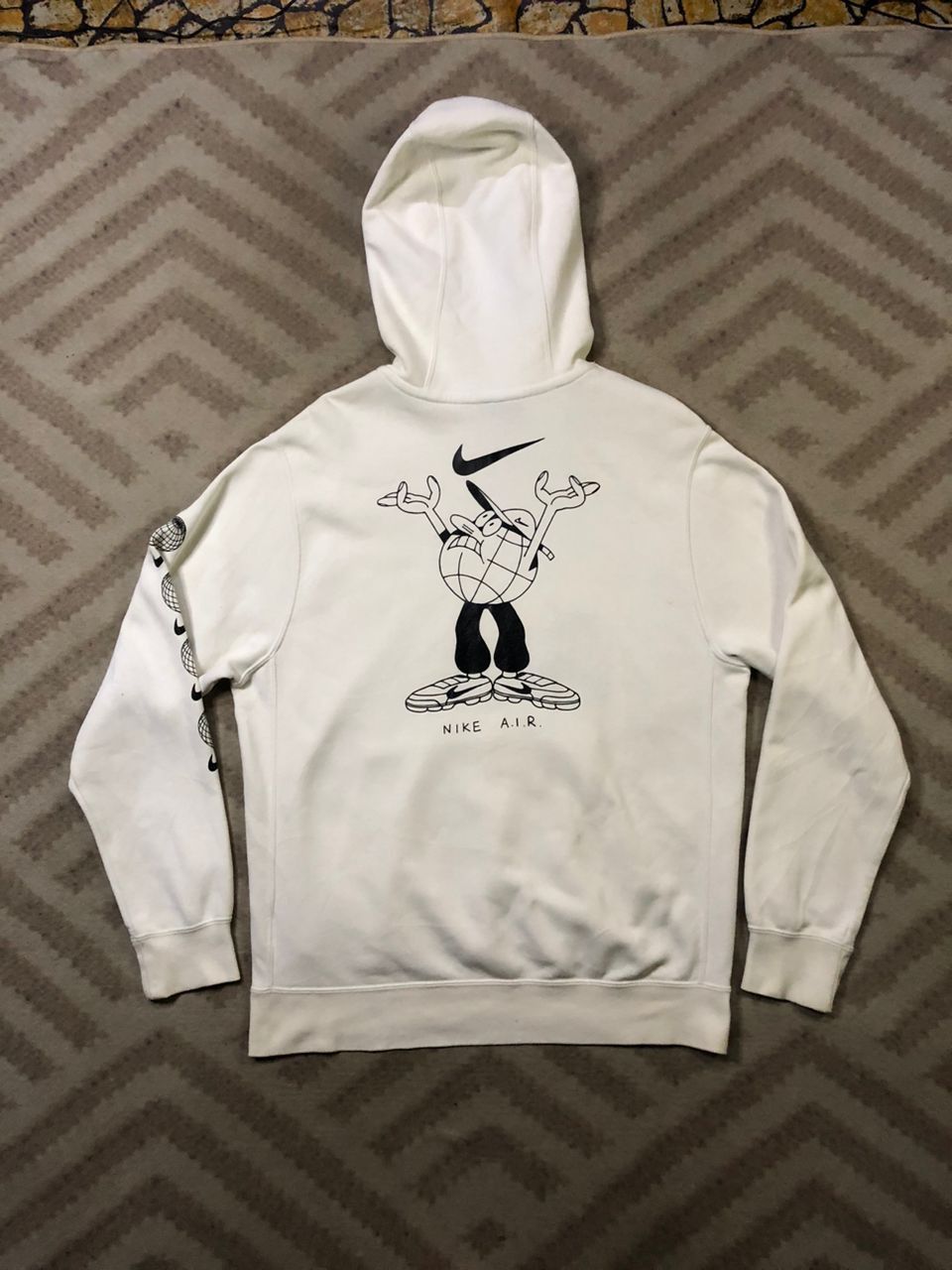 Nike Nike Air Max Tn Tuned Lugosis Art edition sketch hoodie Size US S / EU 44-46 / 1 - 3 Thumbnail