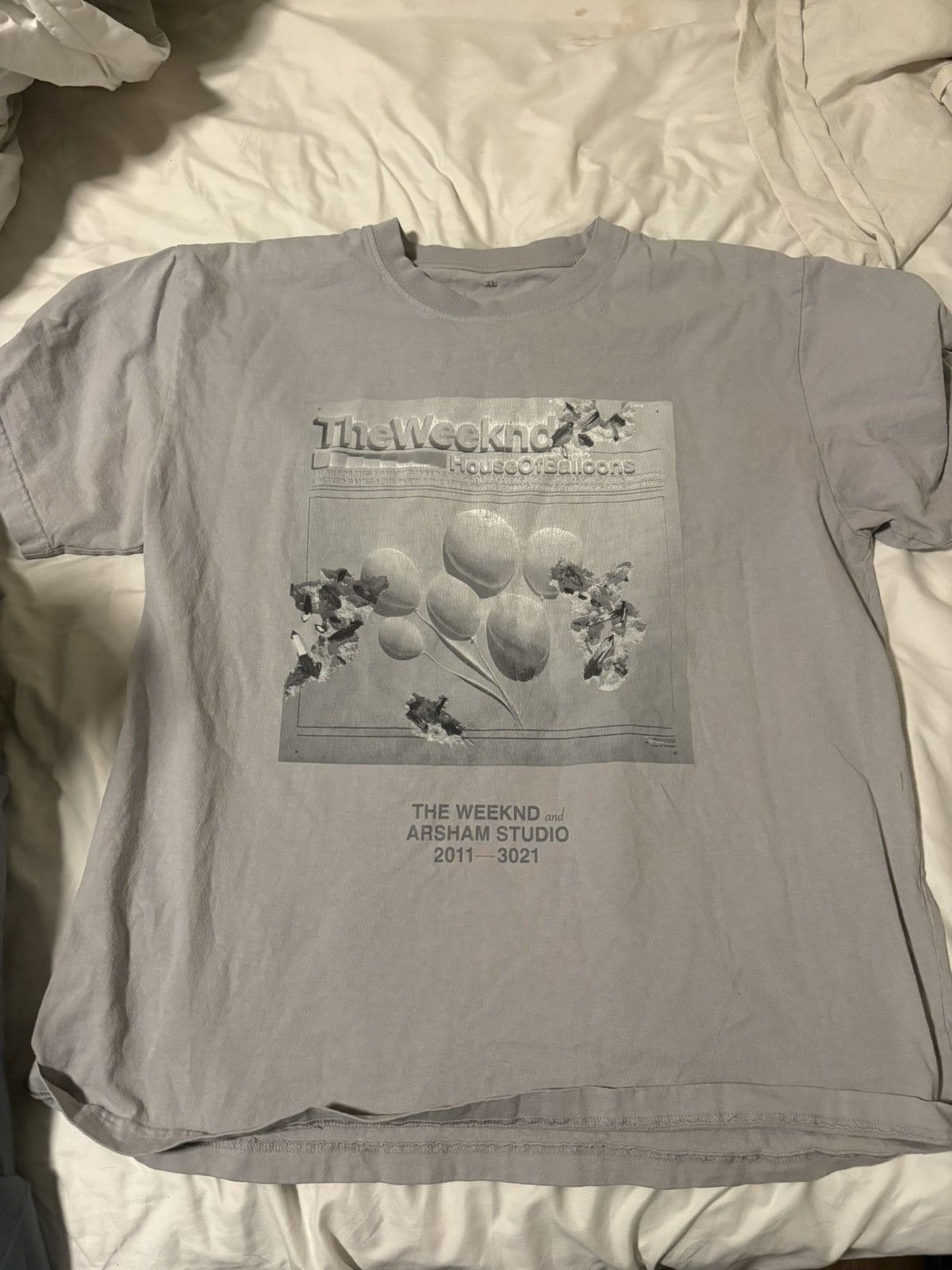 Daniel Arsham × The Weeknd The Weeknd Daniel Arsham House Of Balloons Eroded Cover Tee Size US XL / EU 56 / 4 - 1 Thumbnail