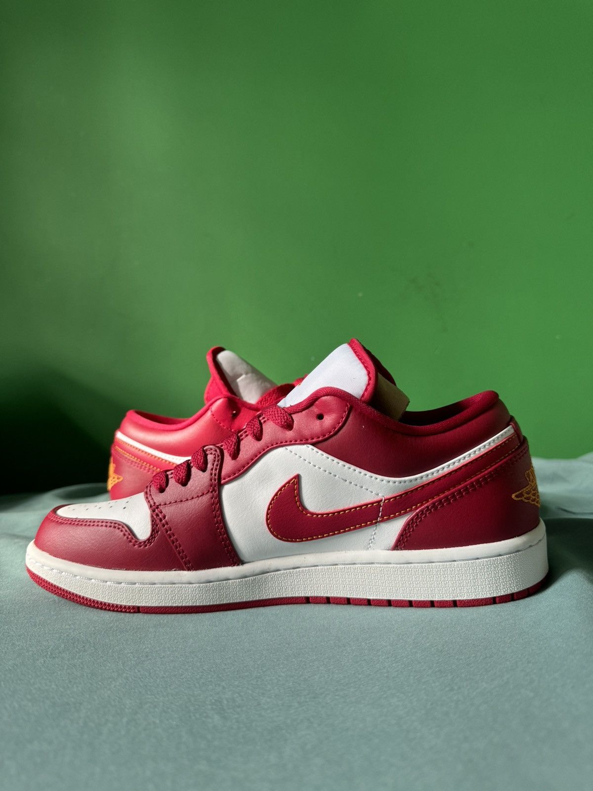 Nike Nike Air Jordan 1 Low Cardinal Red 2022 Size US 9 / EU 42 - 2 Thumbnail
