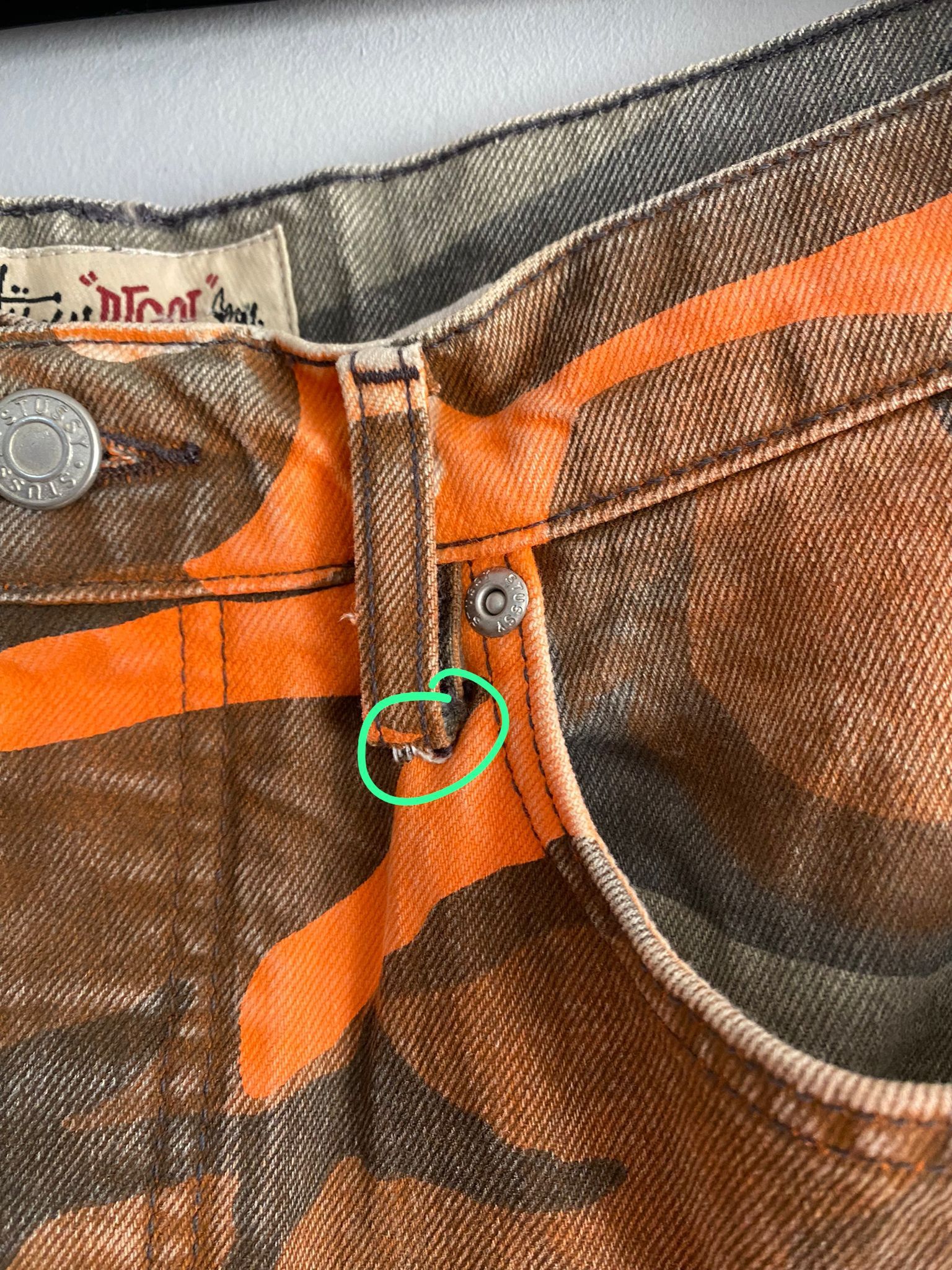 Stussy Spray Dye Big Ol' Jeans 'Orange Camo' Size US 28 / EU 44 - 8 Thumbnail