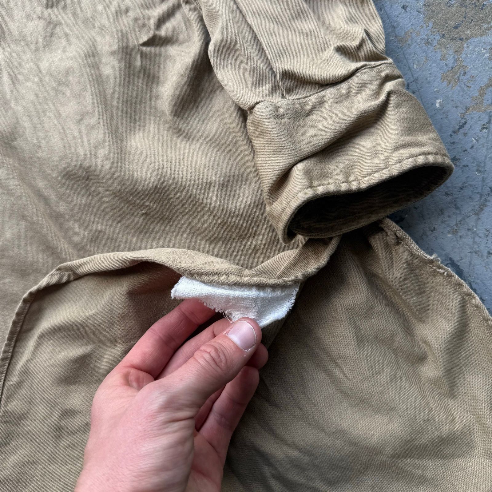 Vintage Vintage 1950s US Army Poplin Khaki Shirt Mens Size US M / EU 48-50 / 2 - 4 Thumbnail