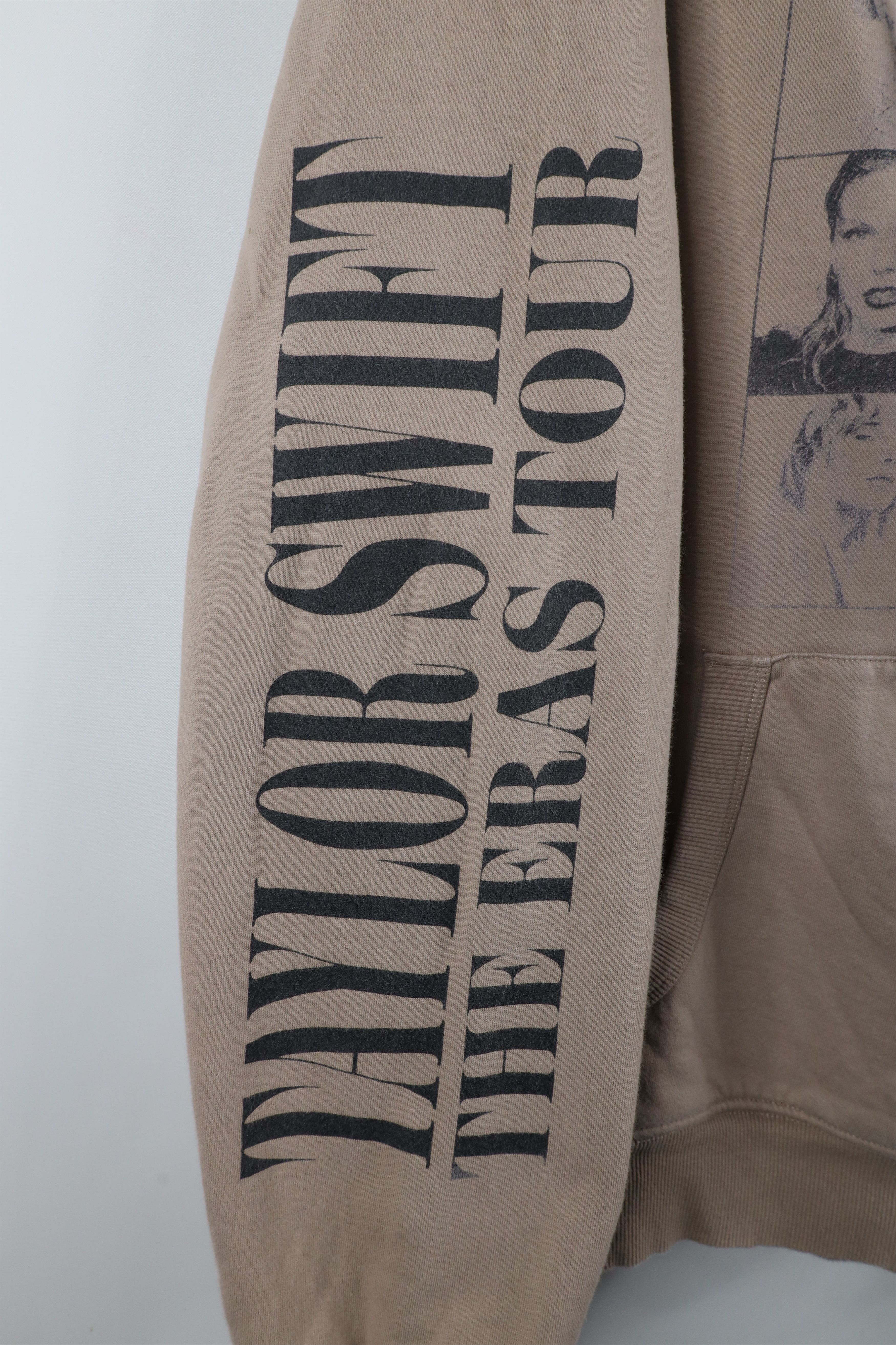 Vintage Taylor Swift The Eras Tour Spell Out Official Tour Hoodie Size US XXL / EU 58 / 5 - 4 Thumbnail