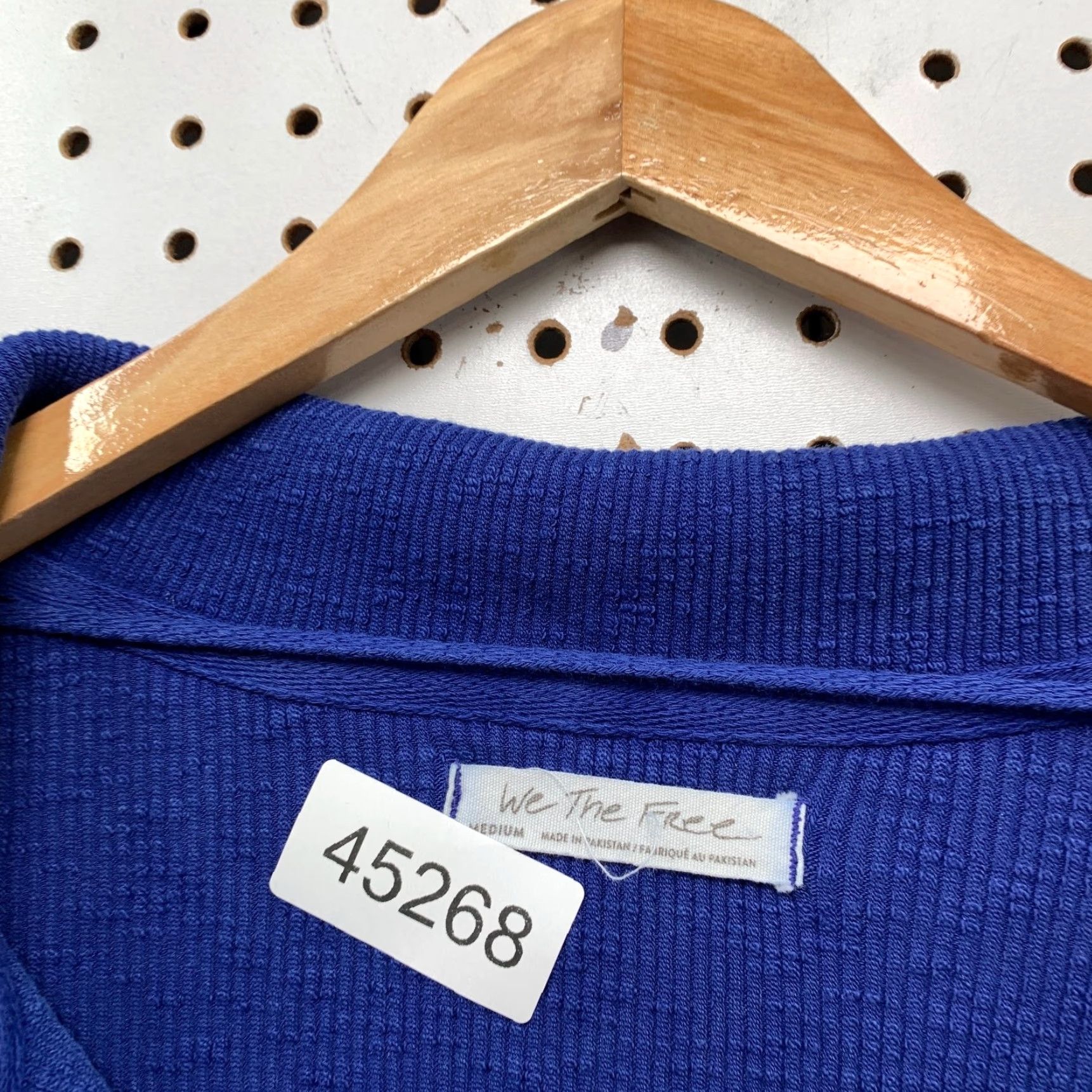 Vintage We The Free Sweatshirt Womens Medium Blue Collared No So Ordinary Slouch Size M / US 6-8 / IT 42-44 - 4 Thumbnail