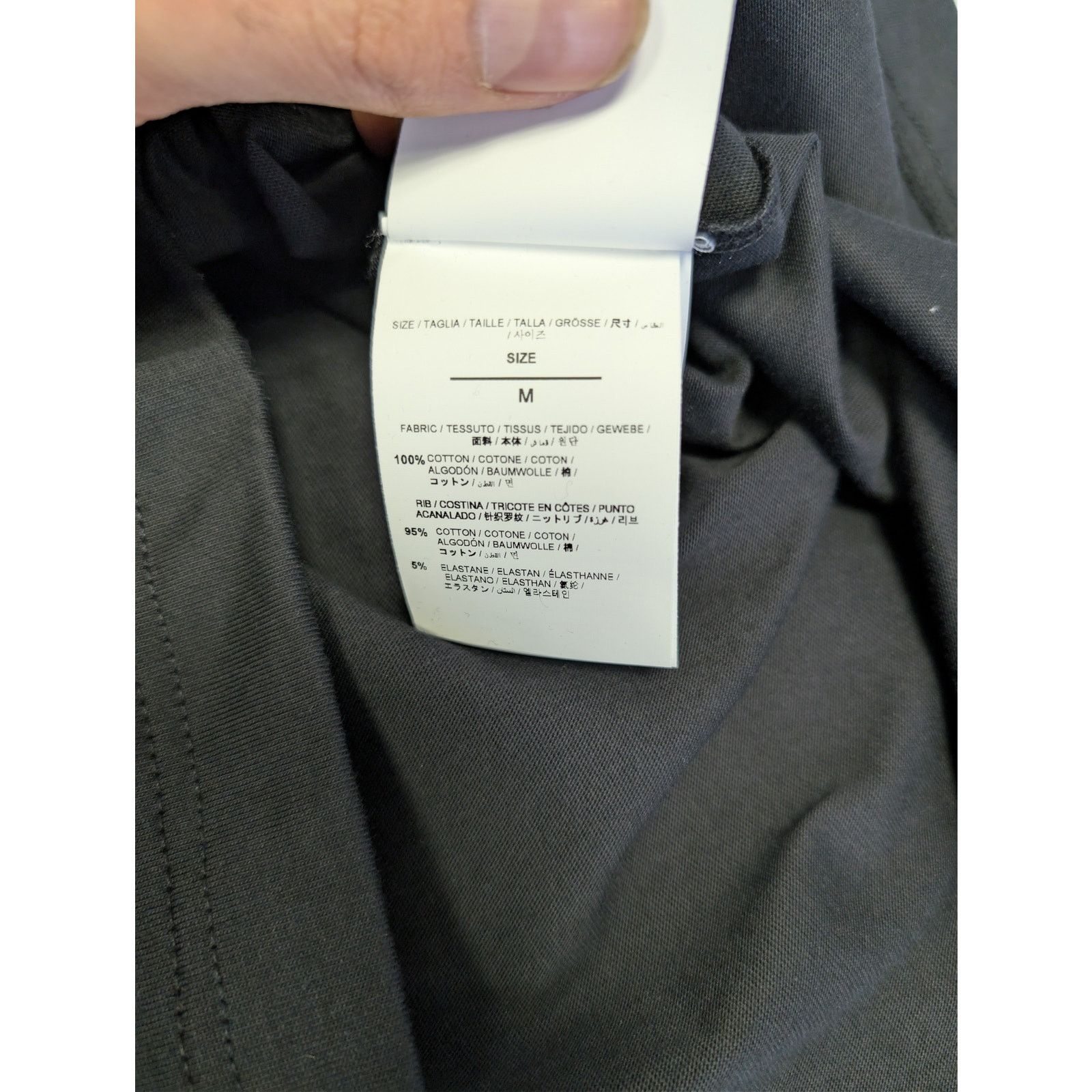 Off-White o1rshd1 Spray Can Arrow Slim S/S T-Shirt in Black Size US M / EU 48-50 / 2 - 18 Thumbnail
