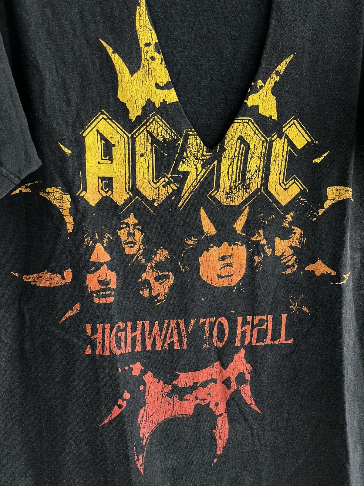 AC/DC × Band Tees × Vintage Vintage Y2K AC/DC Band Faded Grunge T-shirt Size US XL / EU 56 / 4 - 8 Thumbnail