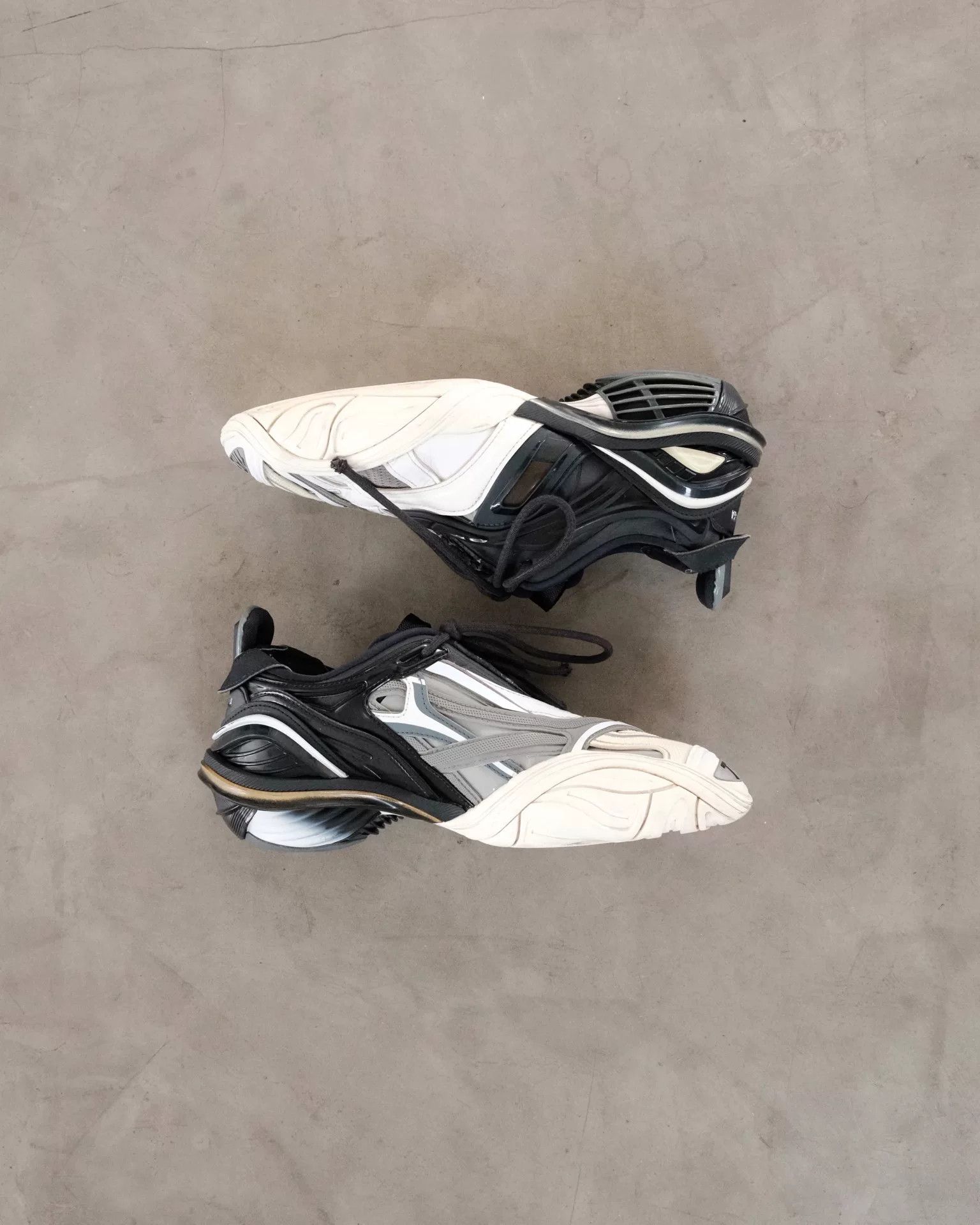 Balenciaga Balenciaga Tyrex Low-Top Sneakers Size US 7 / EU 40 - 1 Thumbnail