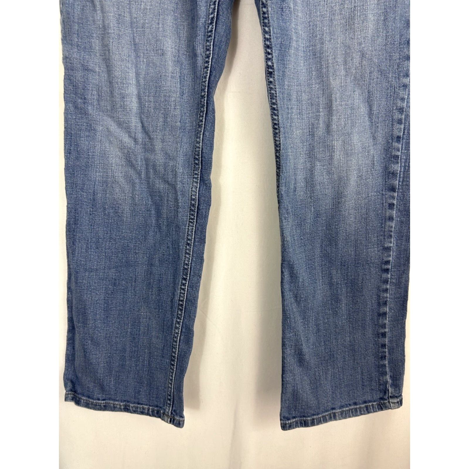 Buffalo David Bitton Buffalo David Bitton Jeans Jackson-X Straight Stretch Men's 36 x 30 Medium Wash Blue Denim Logo American Regular Mens Size US 36 / EU 52 - 2 Thumbnail
