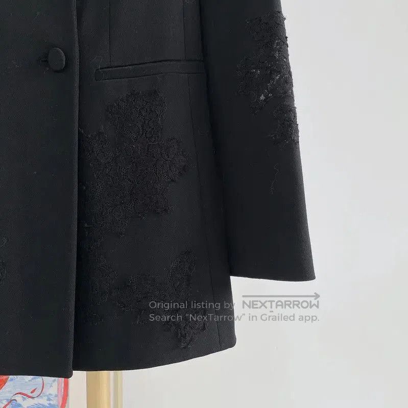 Valentino Valentino Black Double-Breasted Jacket for Women . Size S / US 4 / IT 40 - 3 Thumbnail
