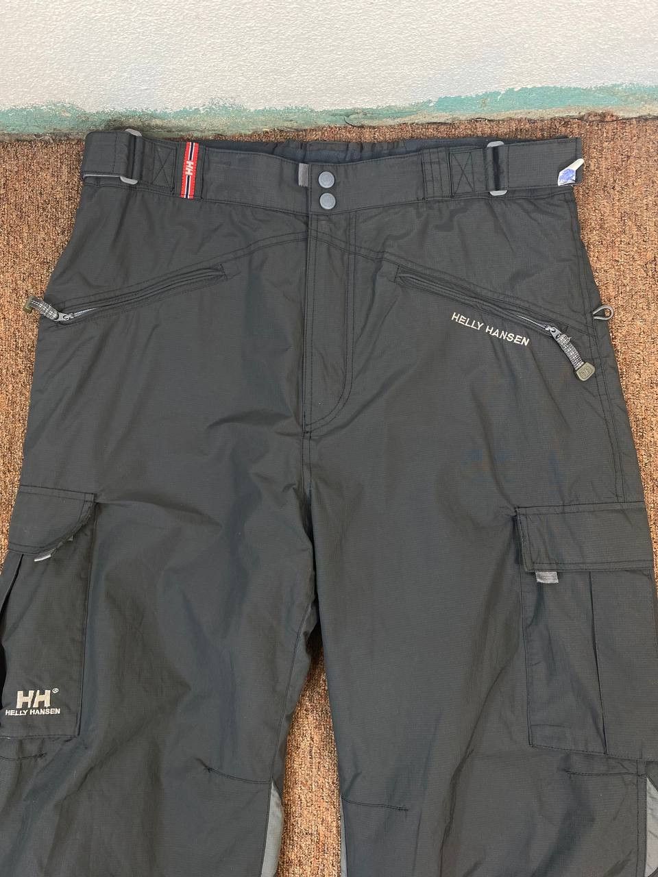 Helly Hansen helly hansen ski pants very nice design Size US 38 / EU 54 - 7 Thumbnail