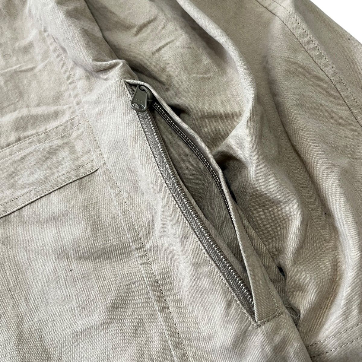 General Research GENERAL RESEARCH 2002 Parasite Cargo Fishing Jacket Size US L / EU 52-54 / 3 - 10 Thumbnail