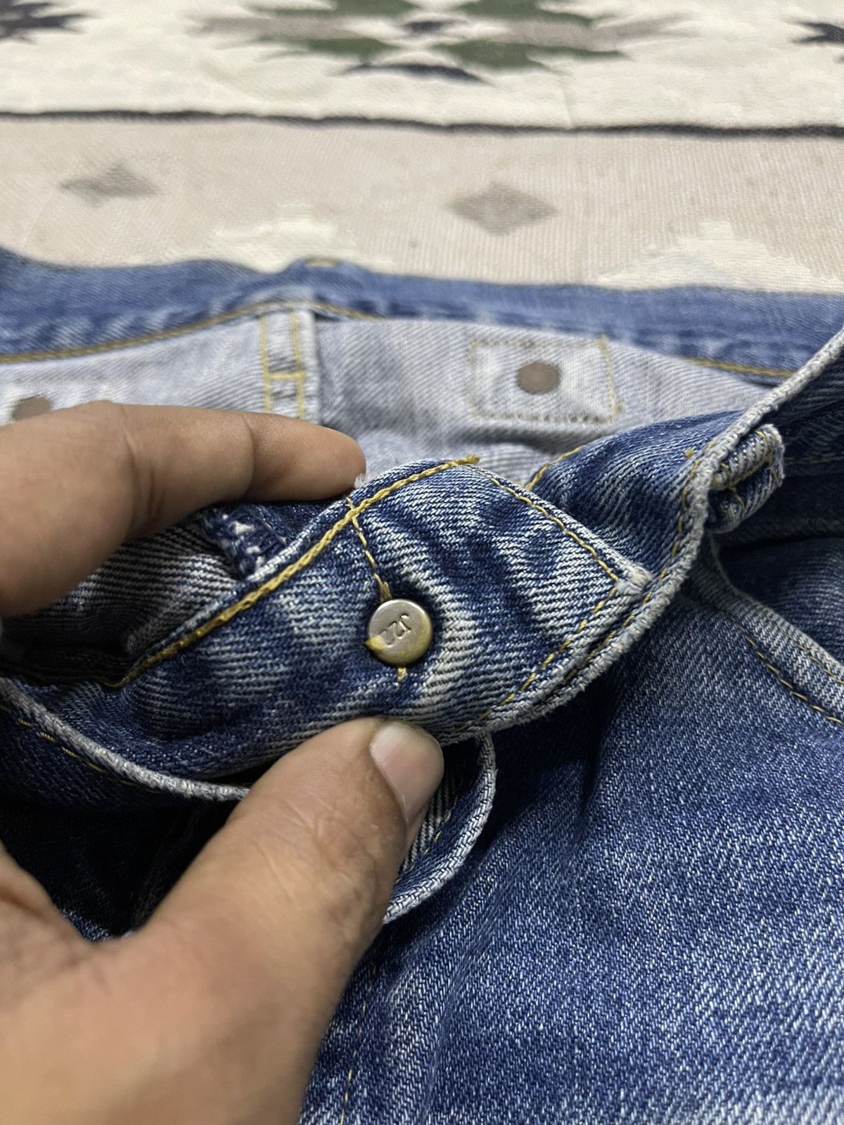 Levi's Vintage Clothing VINTAGE LEVIS 702 BIG E HOODED SELVEDGE DENIM JEANS Size US 32 / EU 48 - 11 Thumbnail