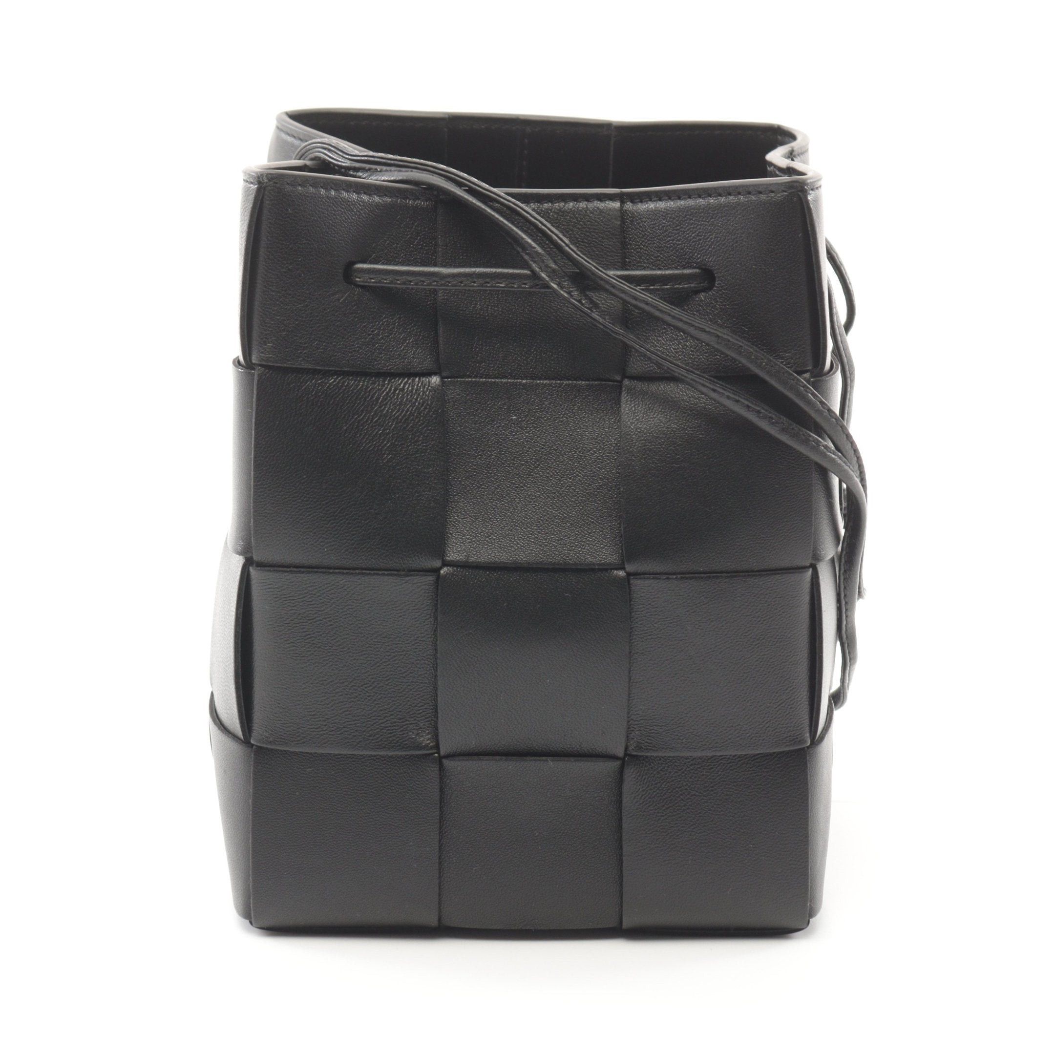 Bottega Veneta Bottega Veneta Small Cassette Bucket Shoulder Bag Leather Black Size ONE SIZE - 1 Thumbnail