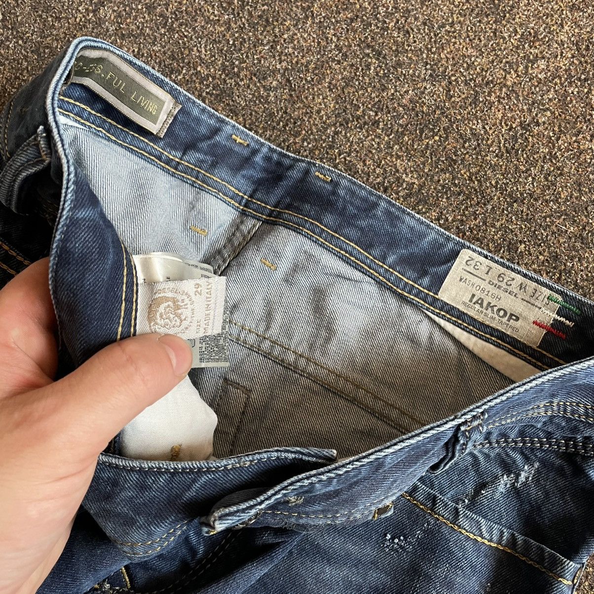 Vintage Vintage 90s Diesel Baggy Jeans Faded Wash Skate Y2K Logo 29 Size US 29 - 5 Thumbnail