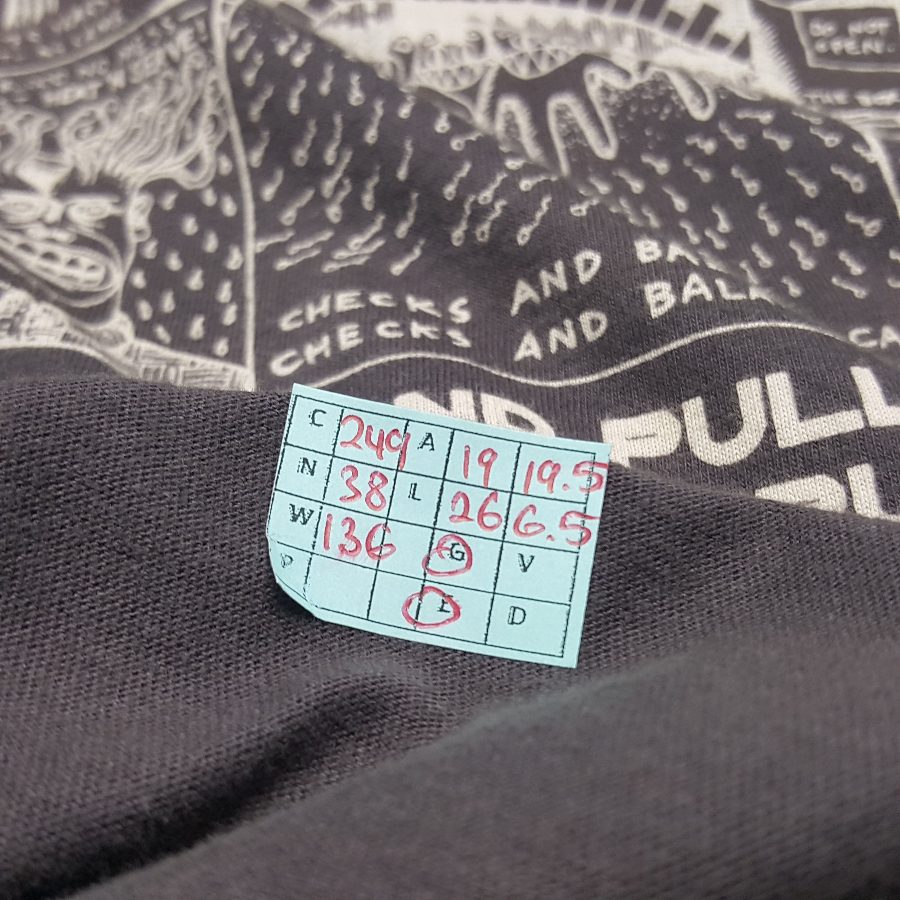Band Tees × Vintage Vintage RADIOHEAD American Rock Band Tshirt Size US M / EU 48-50 / 2 - 7 Thumbnail