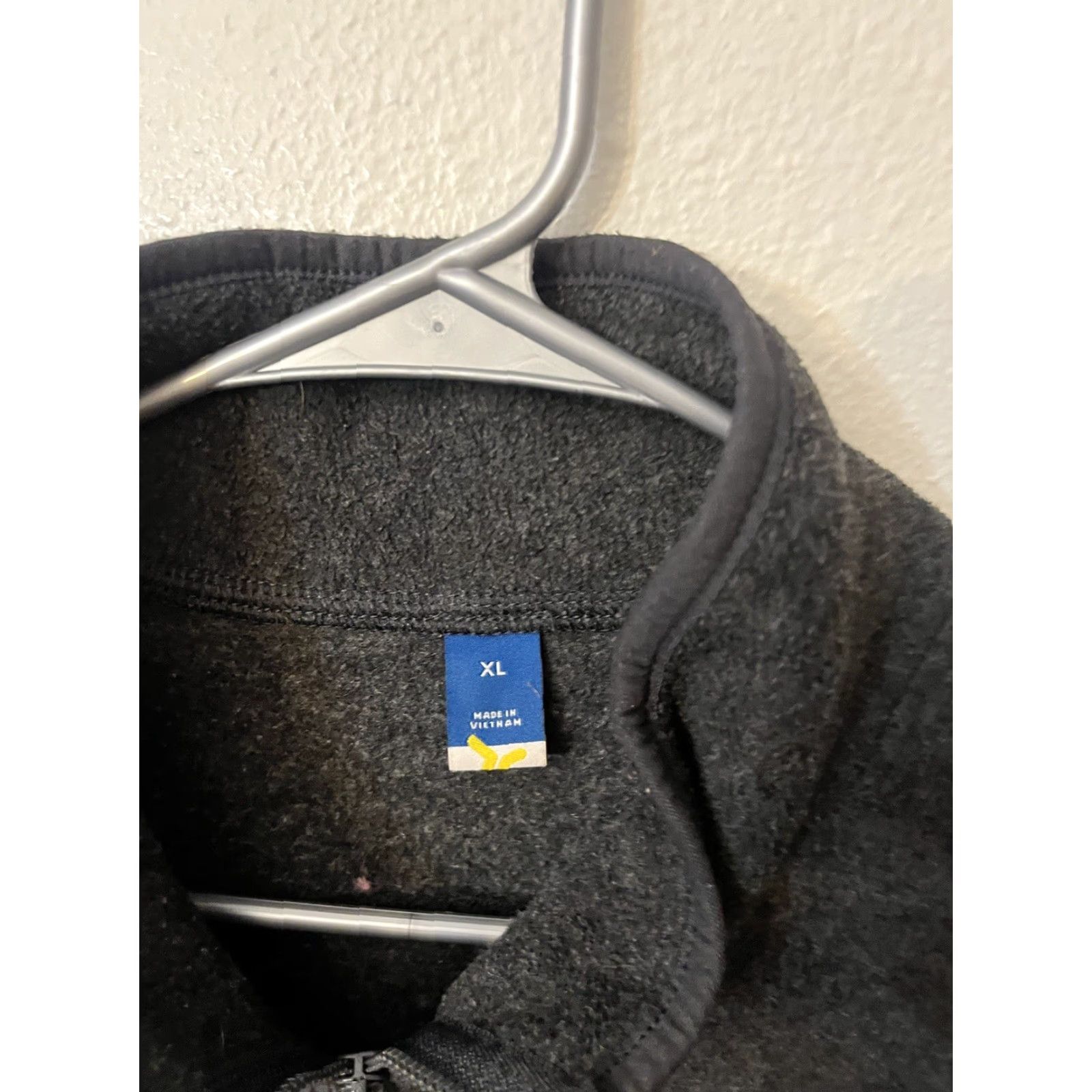 Old Navy Old Navy Vest Mens XL Gray Full Zip Fleece Bomber Jacket Winter Fall 90s 100% polyester Lightweight Logo Girls Womens Mens Size US XL / EU 56 / 4 - 2 Thumbnail