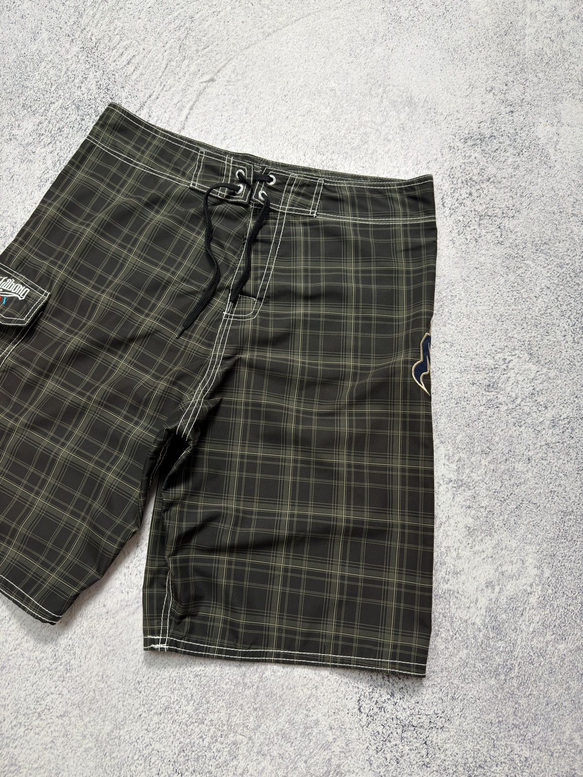 Billabong Vintage Y2K Billabong Surf Shorts Big Spellout Plaid Size US 34 / EU 50 - 7 Thumbnail