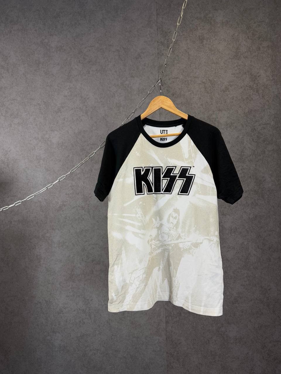 Band Tees × KISS × Uniqlo Kiss x Uniqlo overprinted rock band tee Size US M / EU 48-50 / 2 - 1 Thumbnail