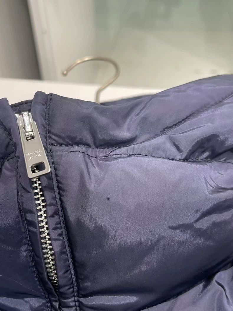 Prada Prada Metal triangle long down jacket 2501-Nextarrow Size US XXS / EU 40 - 5 Thumbnail