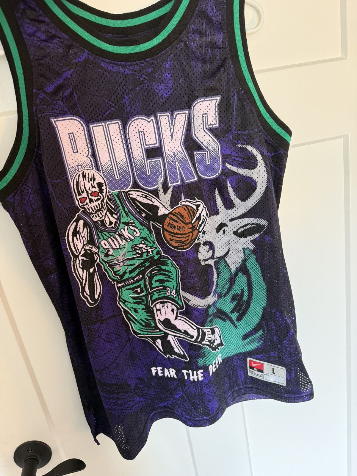 Warren Lotas Warren Lotas Rare Milwaukee Bucks Giannis size L Size ONE SIZE - 1 Thumbnail