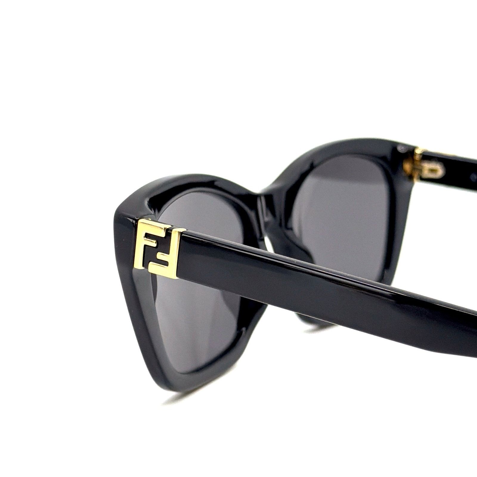 Fendi New!!! FENDI Sunglasses FE40205I 01A Authentic Size ONE SIZE - 7 Thumbnail