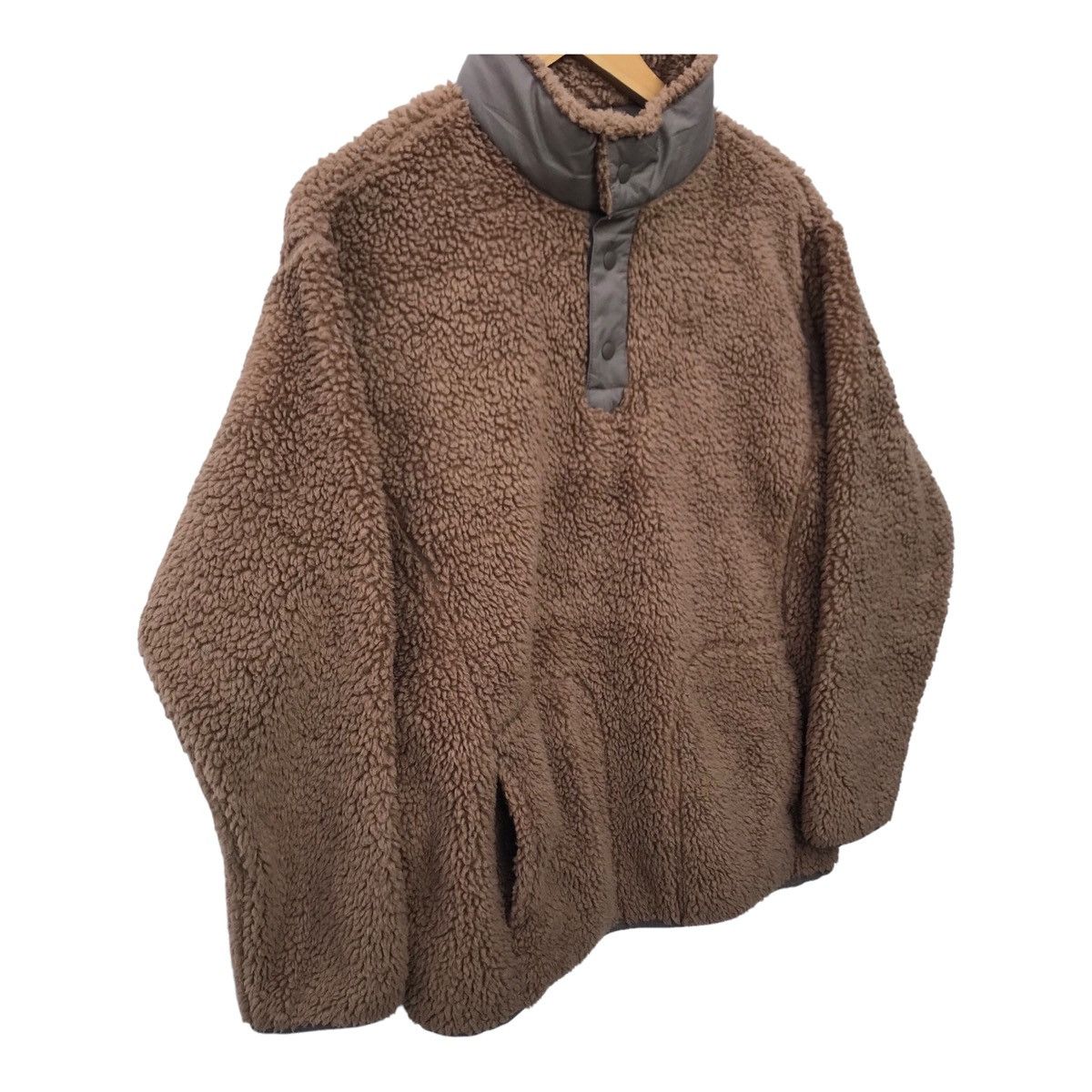 Uniqlo × White Mountaineering Uniqlo White Mountaineering Sherpa Sweater Outdoor Jacket Size US M / EU 48-50 / 2 - 1 Thumbnail